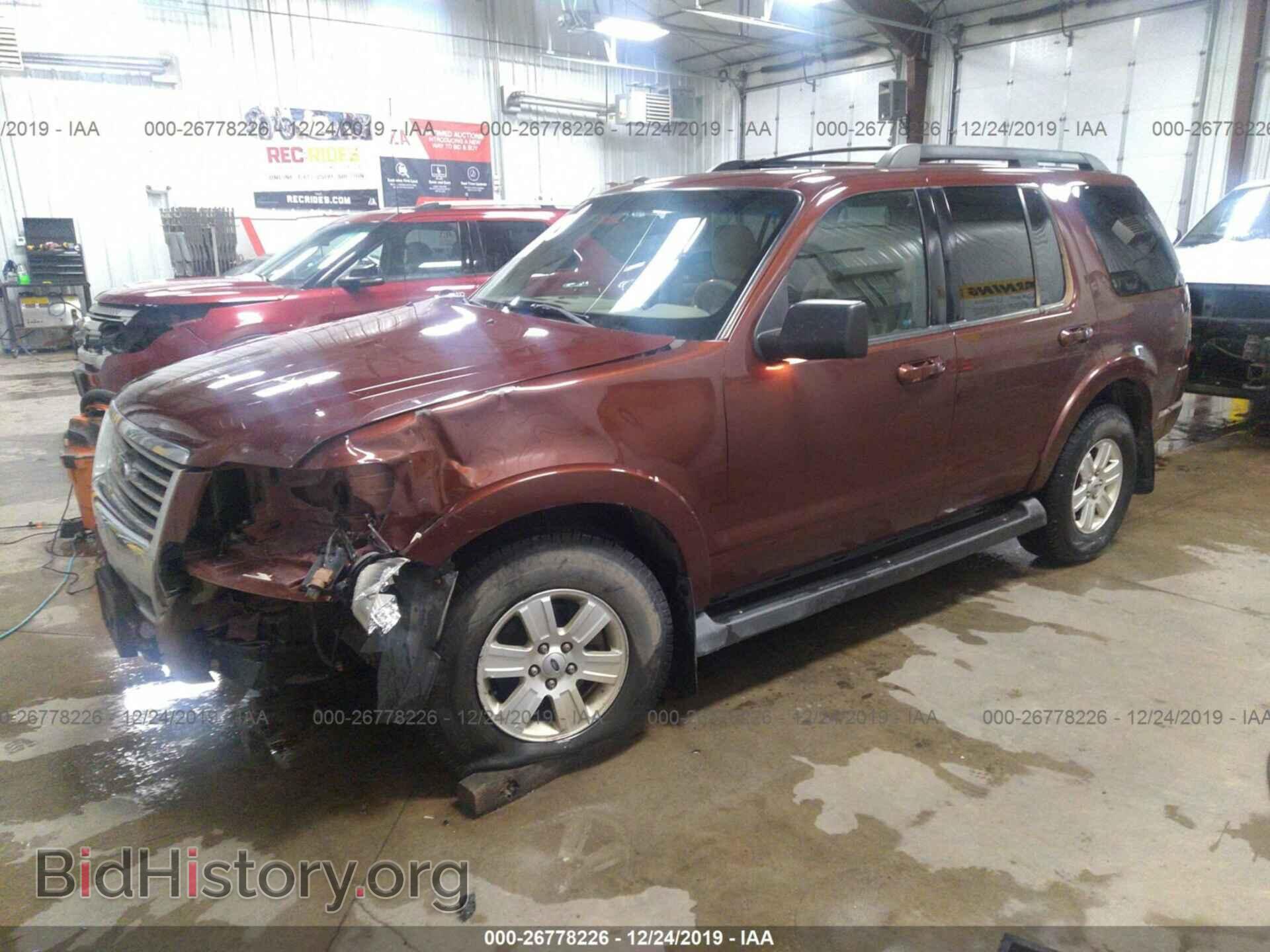 2010 FORD EXPLORER - VIN: 1FMEU7DE2AUA11192 - Фото 2