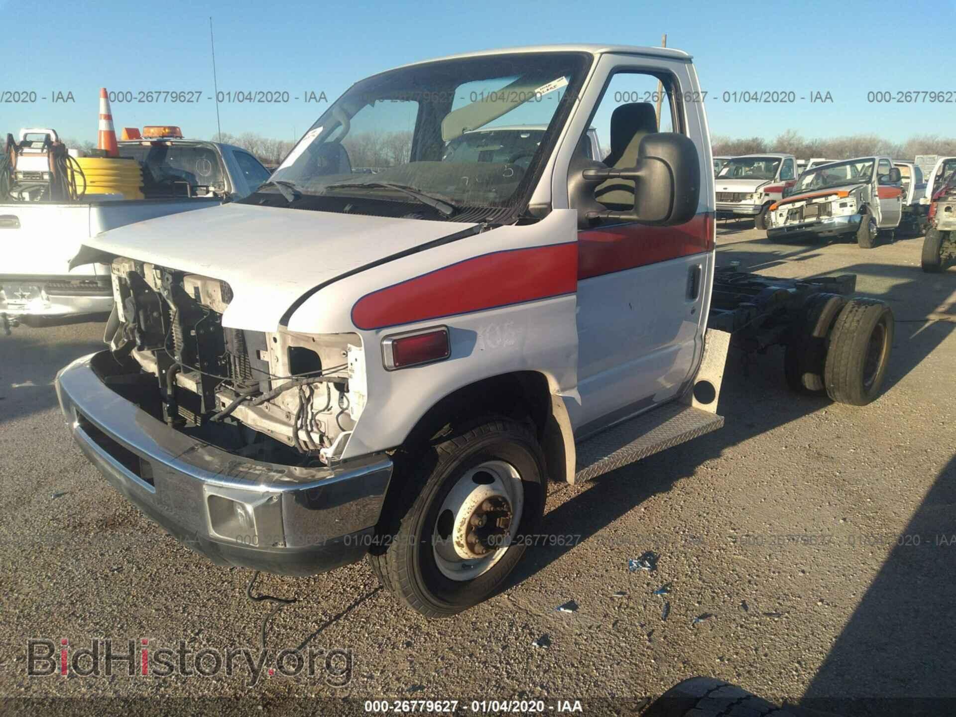 2010 FORD ECONOLINE - VIN: 1FDWE3FS9ADA48785 - Фото 2