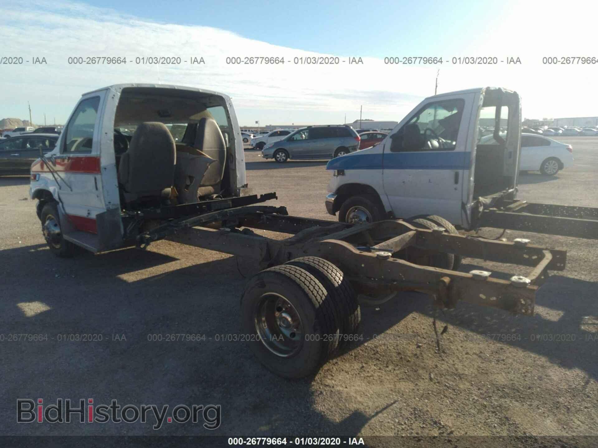 2002 FORD ECONOLINE - VIN: 1FDXE45F62HB52577 - Фото 3