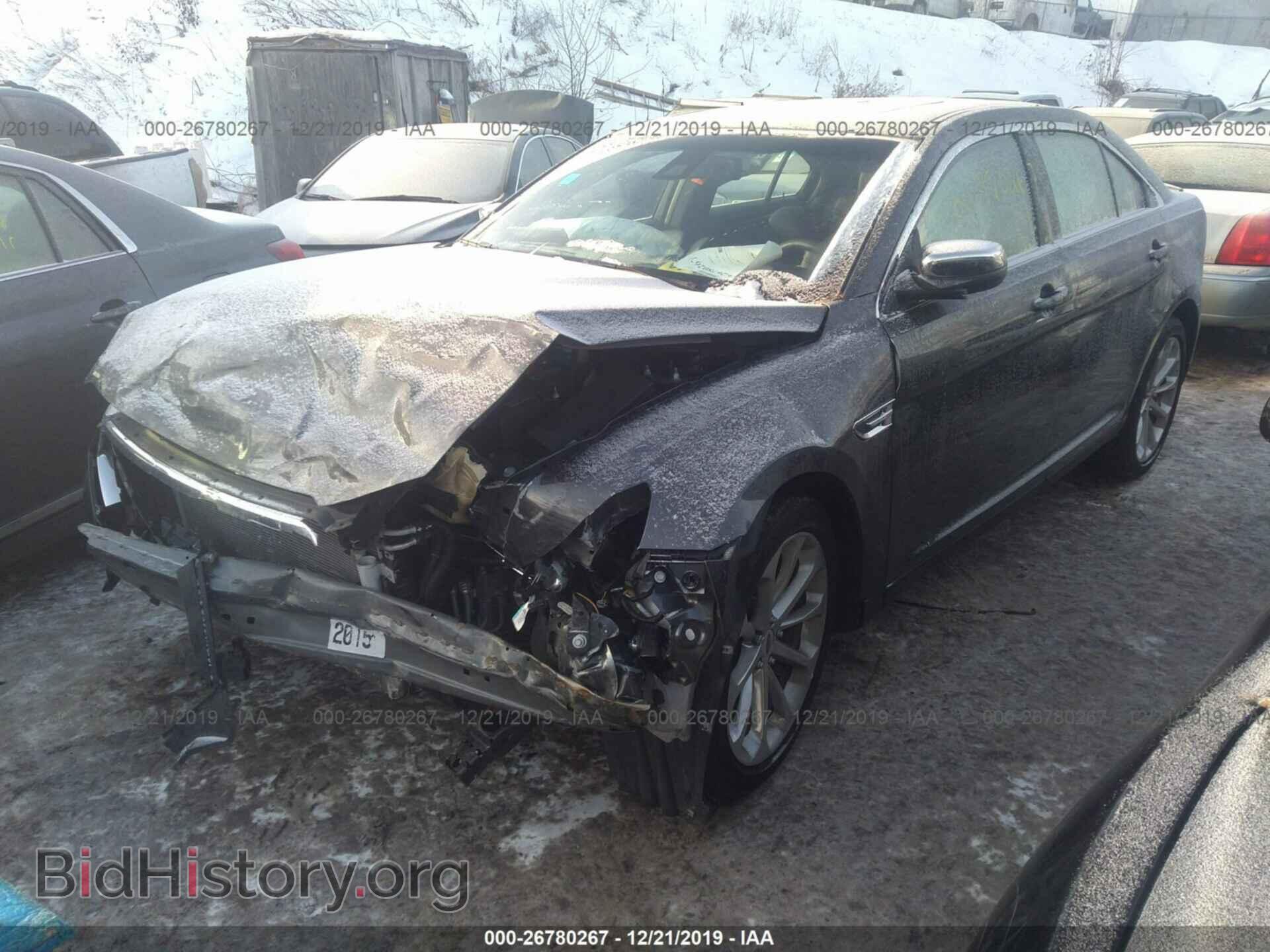 2018 FORD TAURUS - VIN: 1FAHP2J85JG124231 - Photo 2
