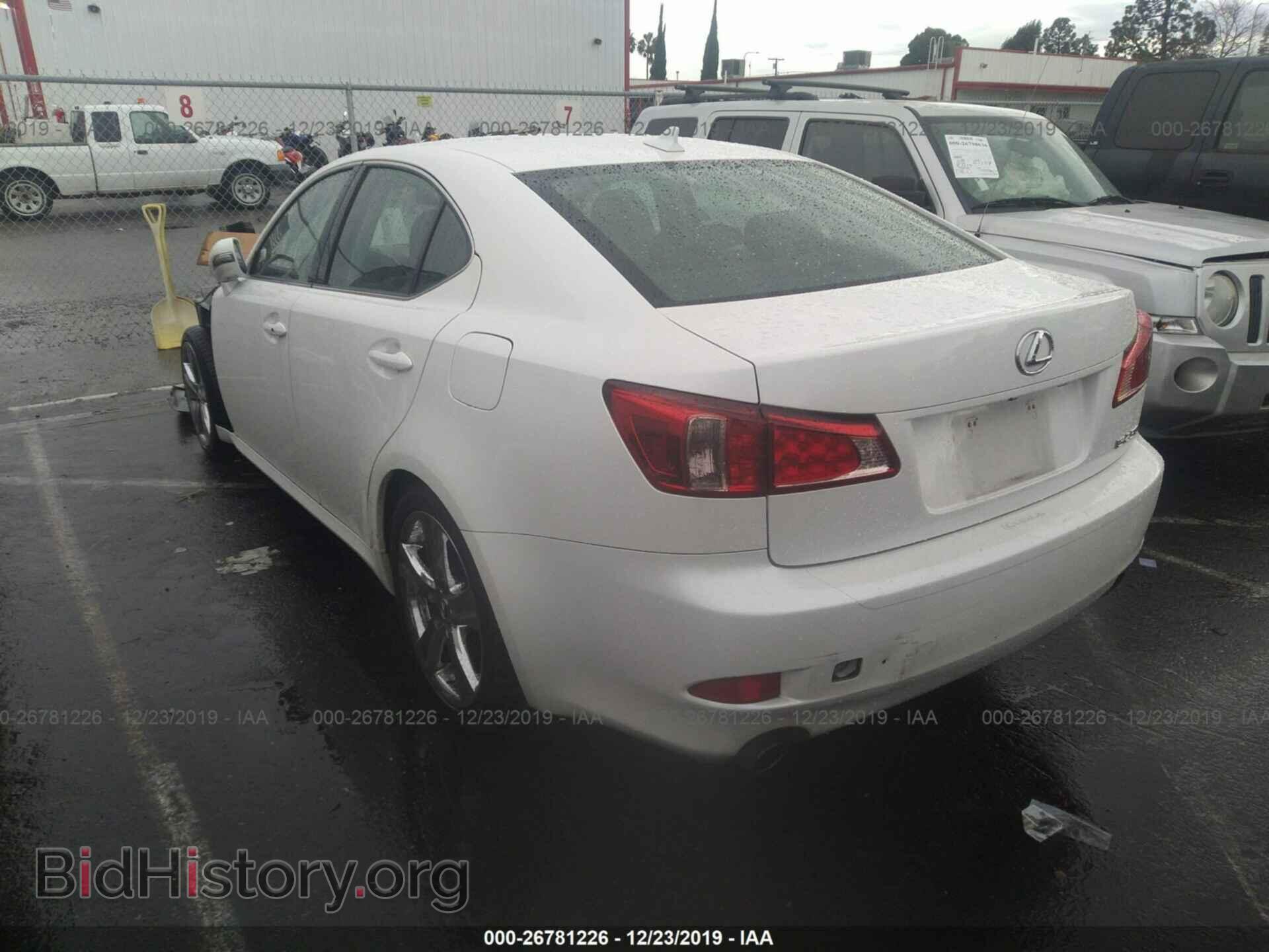 2011 LEXUS IS - VIN: JTHBF5C23B5136838 - Фото 3