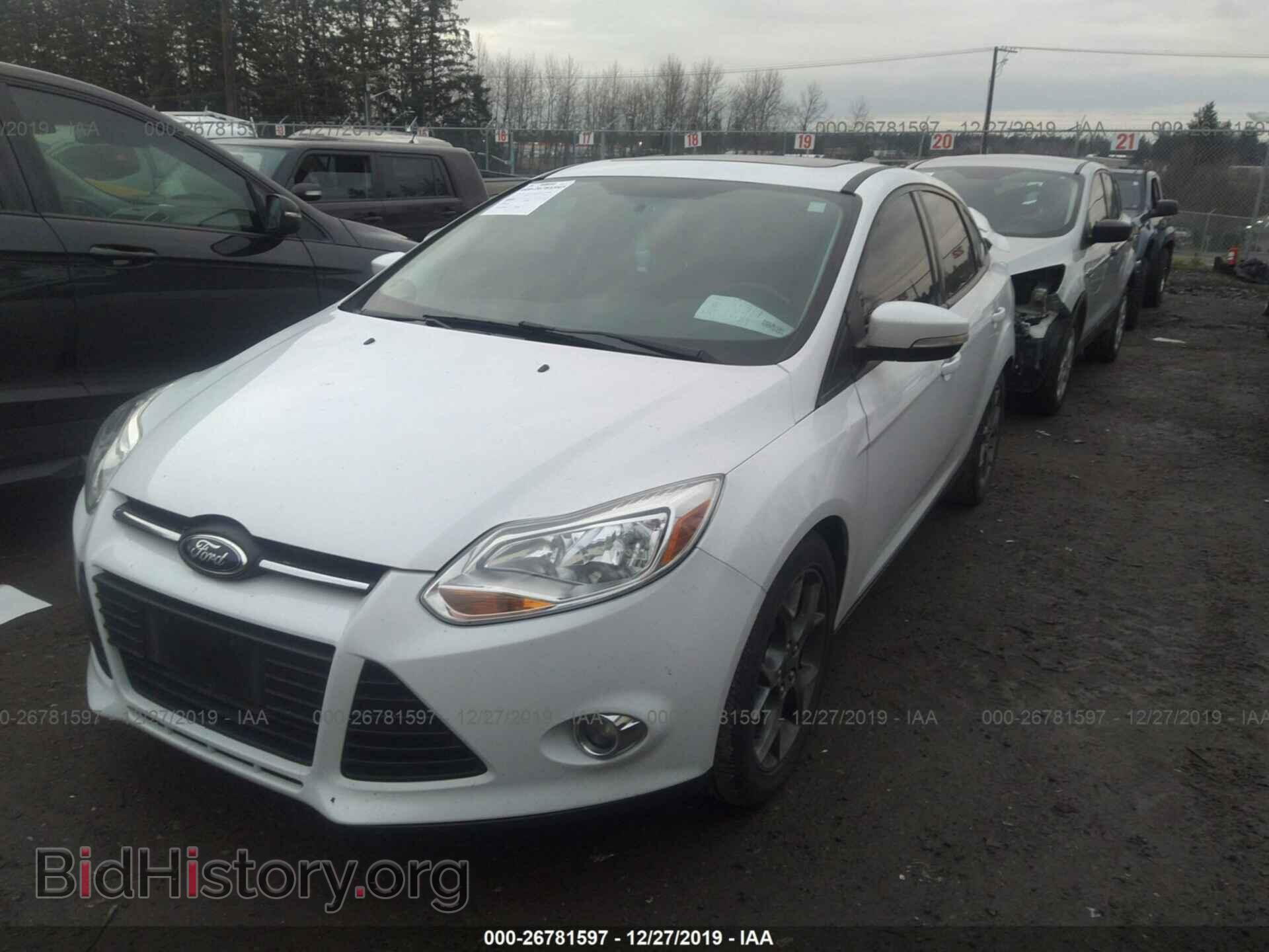 2014 Ford Focus - VIN: 1FADP3F20EL341921 - Photo 2