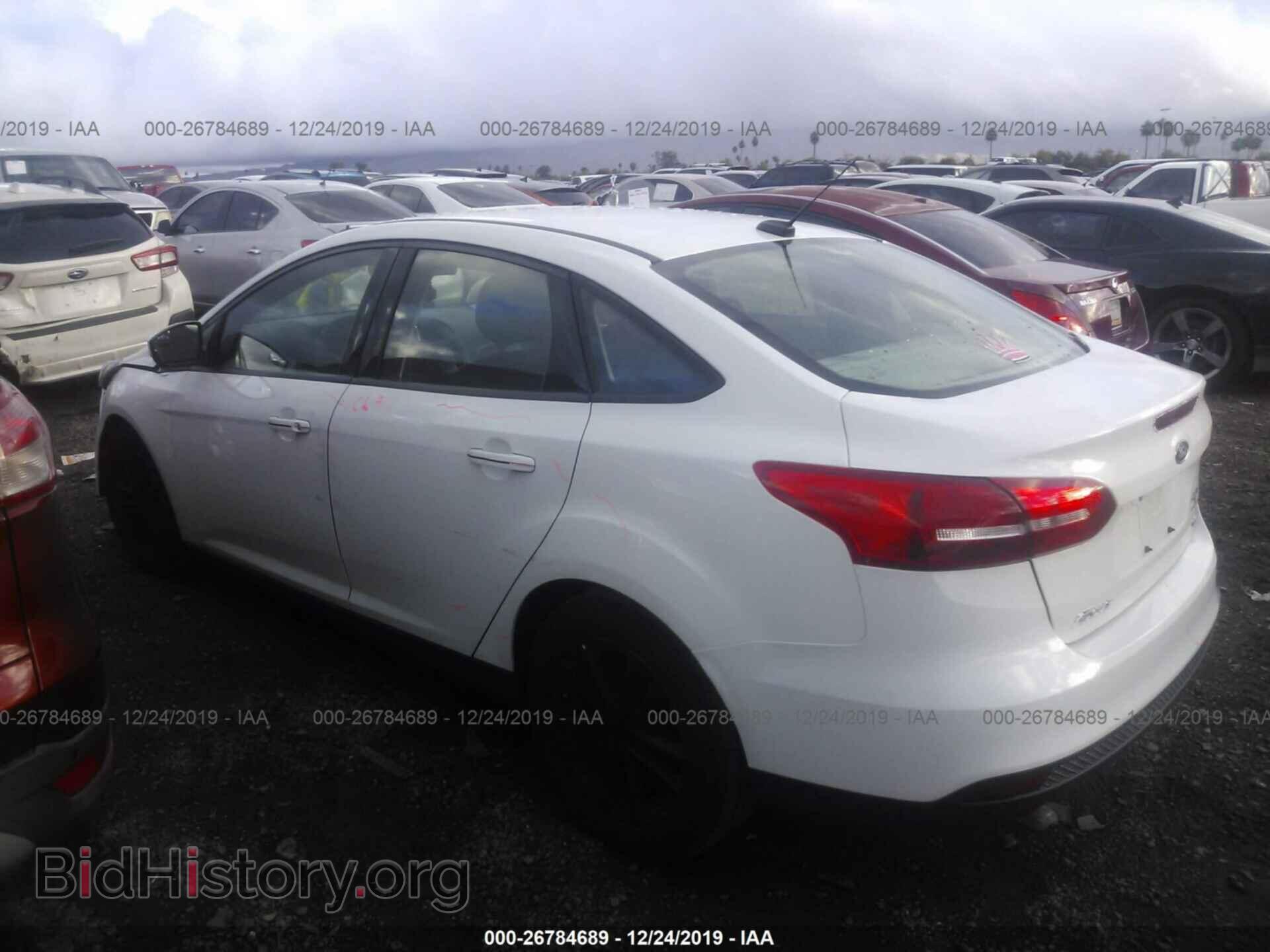 2018 FORD FOCUS - VIN: 1FADP3F23JL278792 - Фото 3