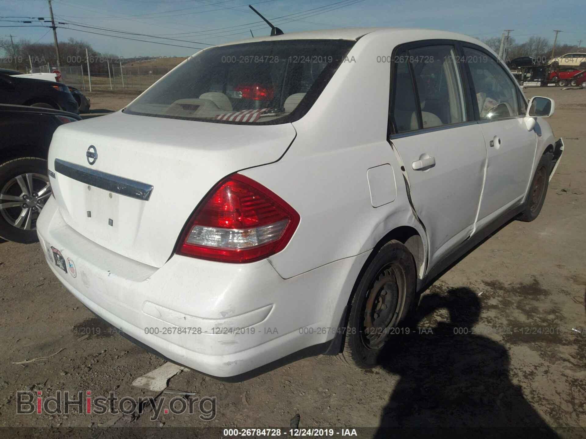 2008 NISSAN VERSA - VIN: 3N1BC11E88L372297 - Фото 4