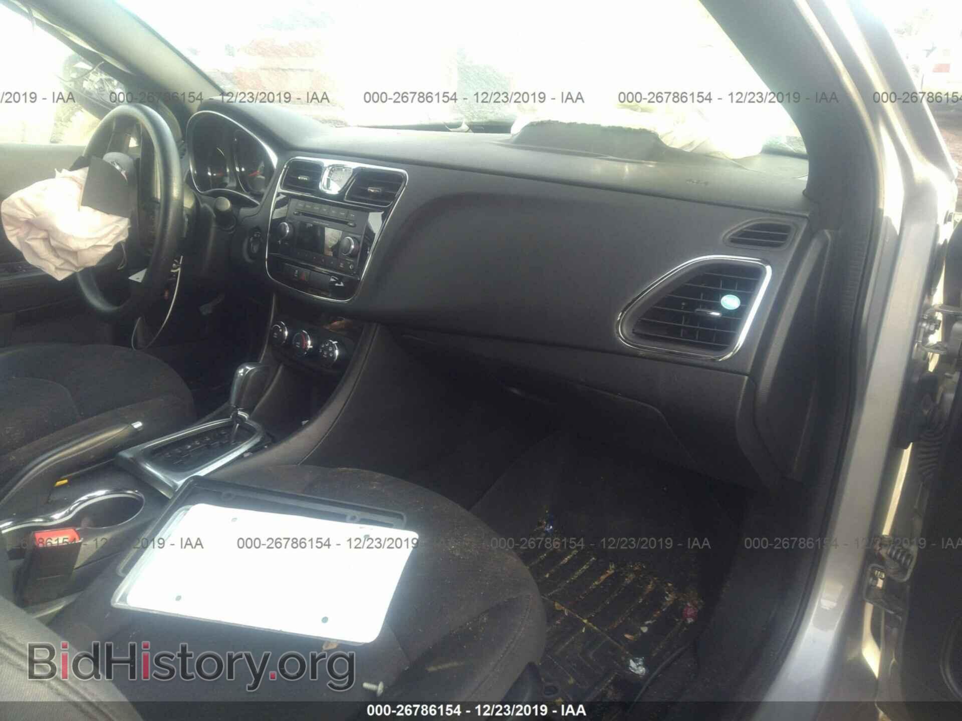 2014 CHRYSLER 200 - VIN: 1C3CCBABXEN209504 - Фото 5