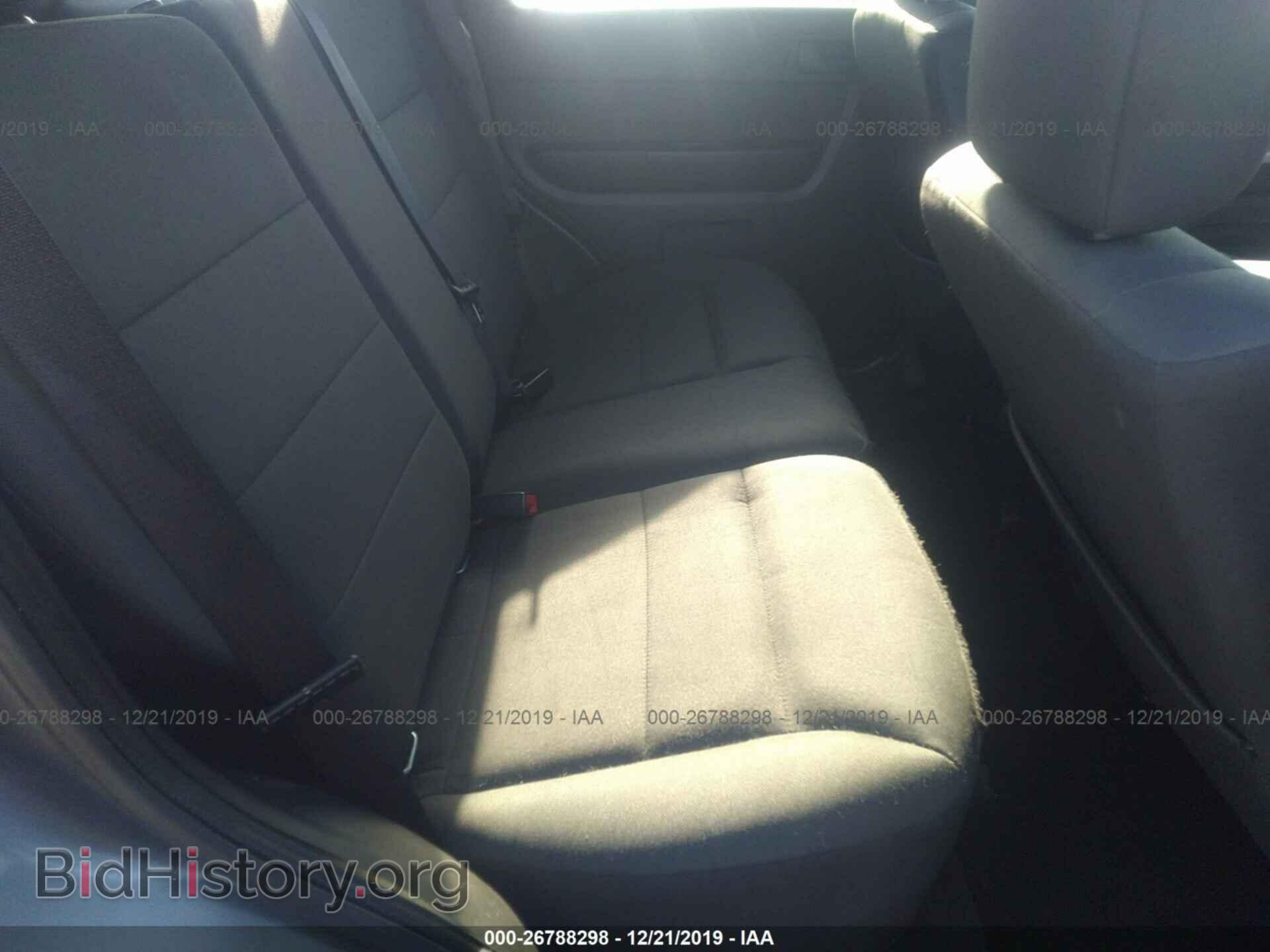 2011 Ford Escape - VIN: 1FMCU0DG1BKC70947 - Photo 7