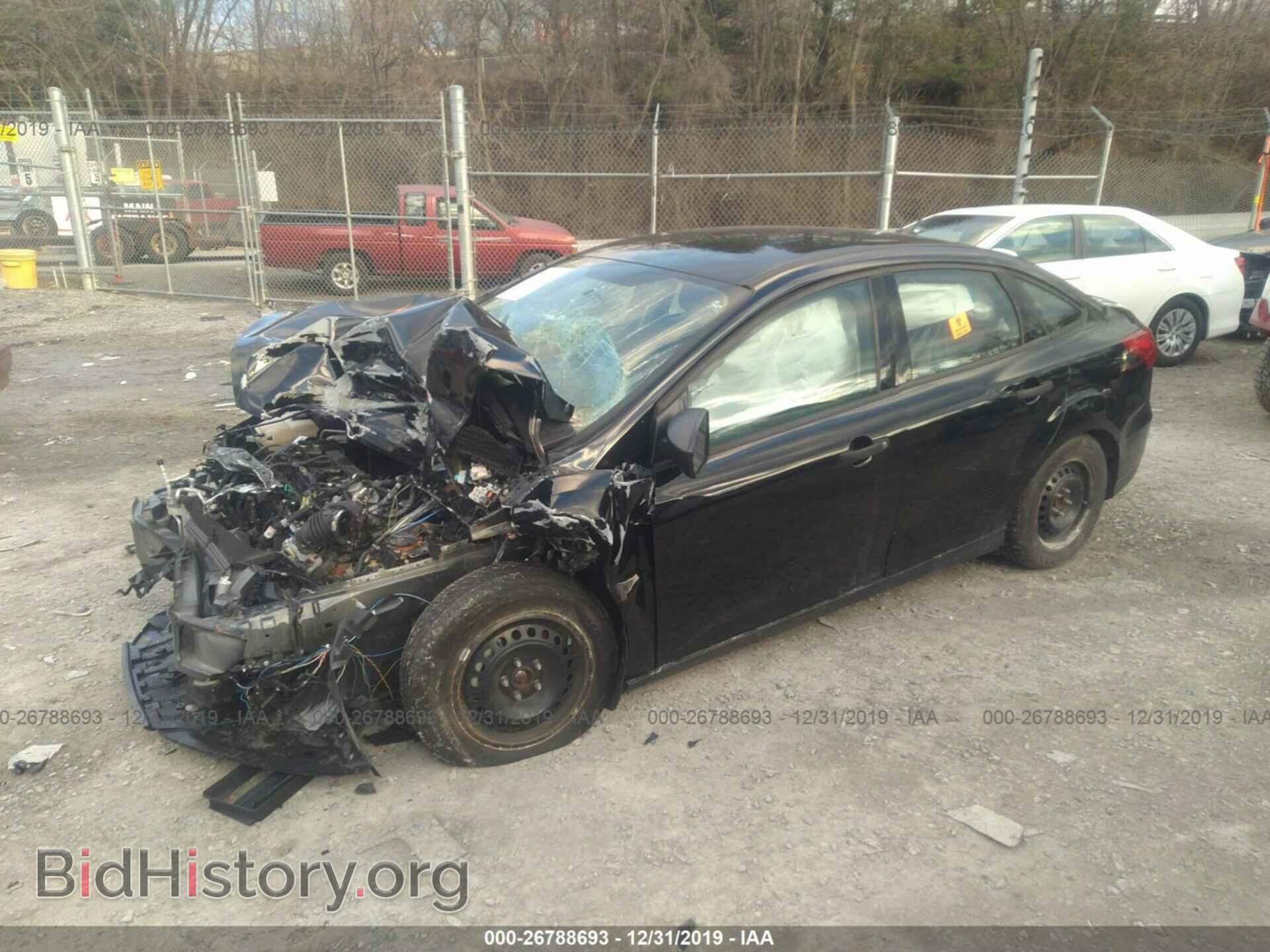 2017 FORD FOCUS - VIN: 1FADP3E28HL306615 - Фото 2