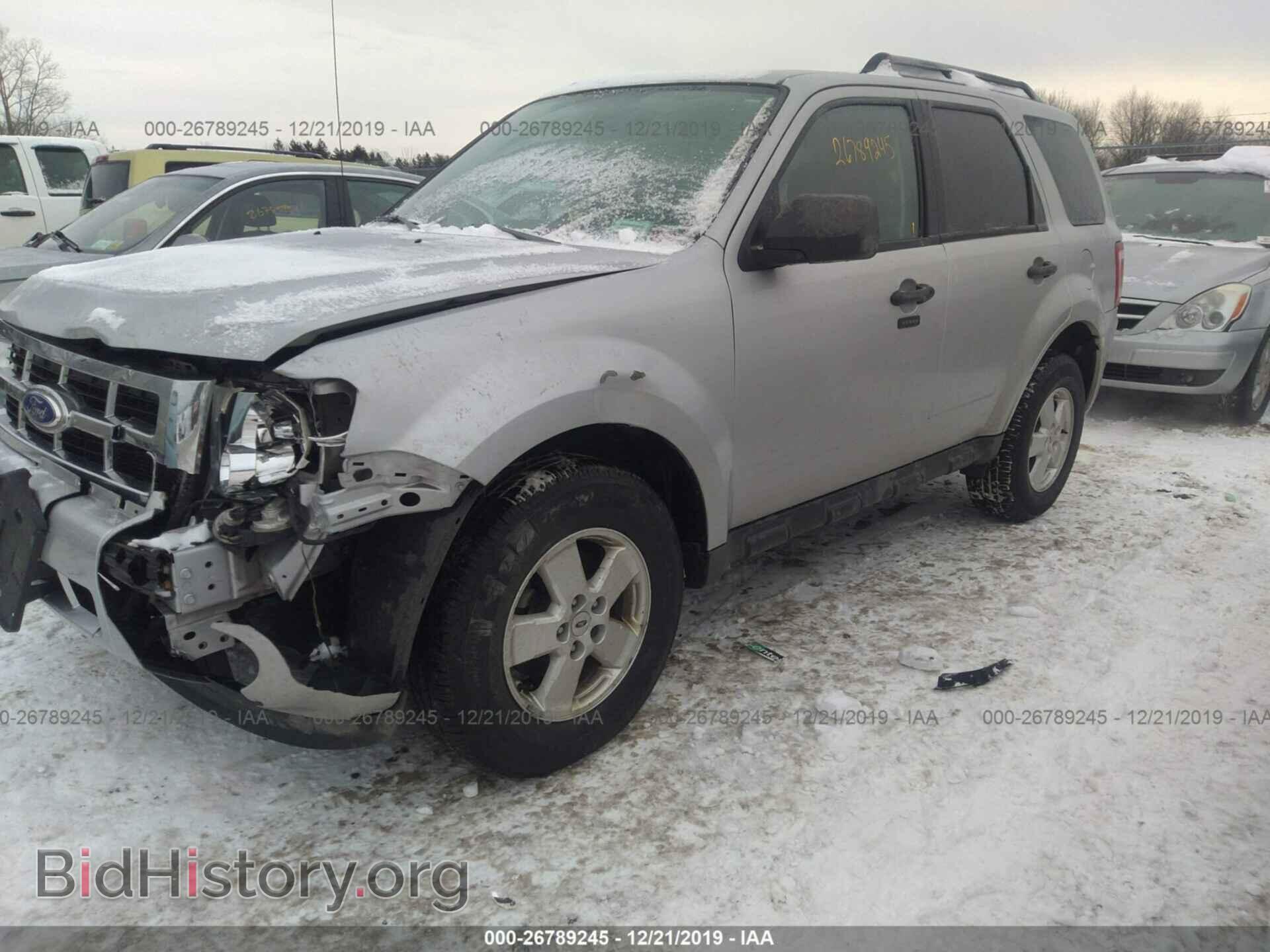 2011 FORD ESCAPE - VIN: 1FMCU0D73BKC62557 - Photo 2