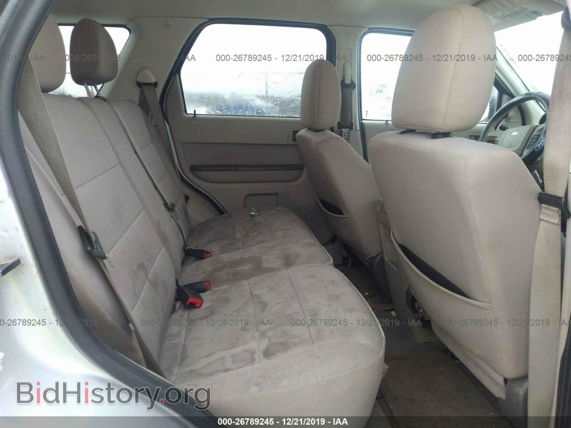 2011 FORD ESCAPE - VIN: 1FMCU0D73BKC62557 - Photo 8