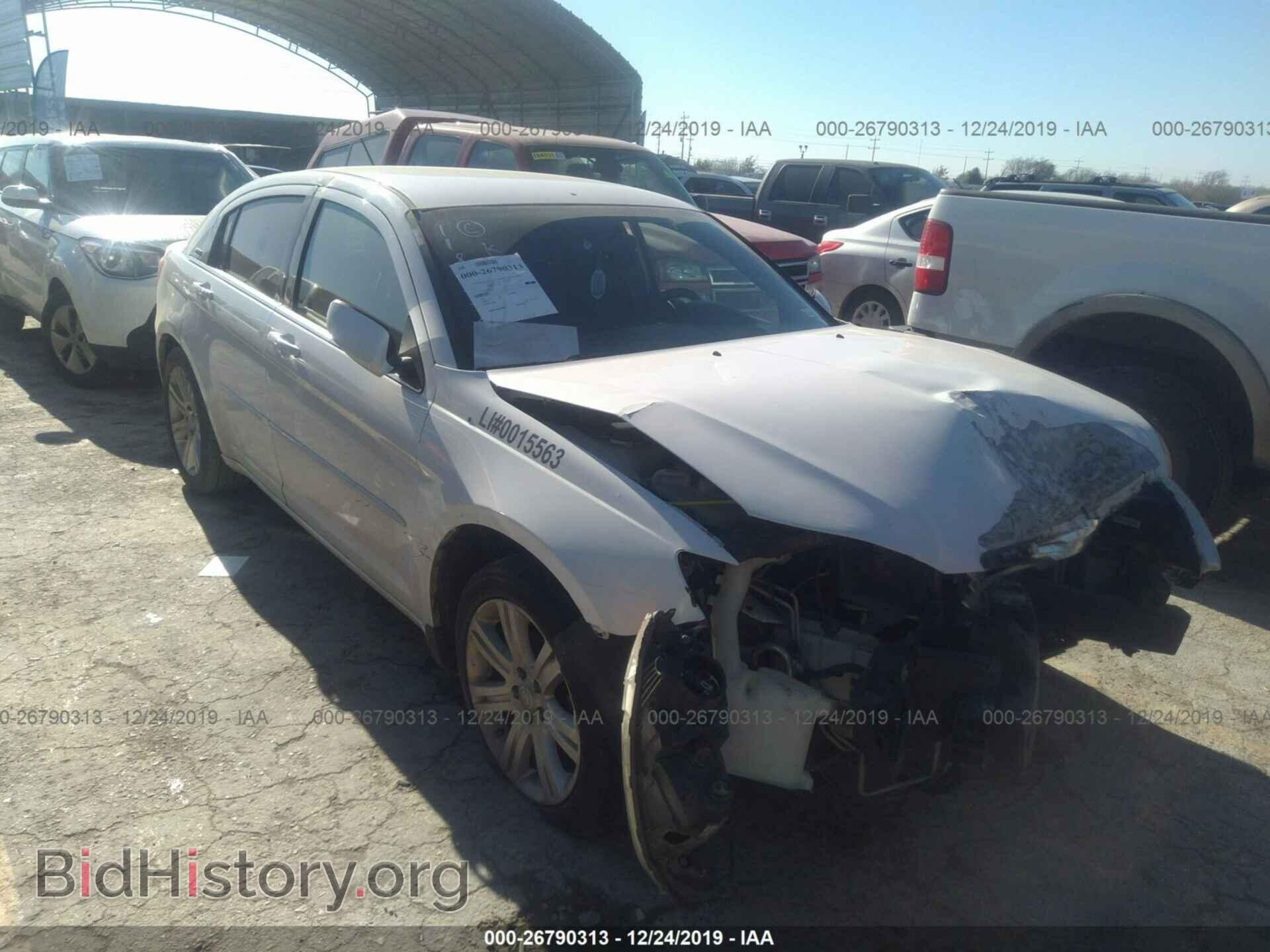 Фотография 1C3CCBAB2CN317273 - CHRYSLER 200 2012