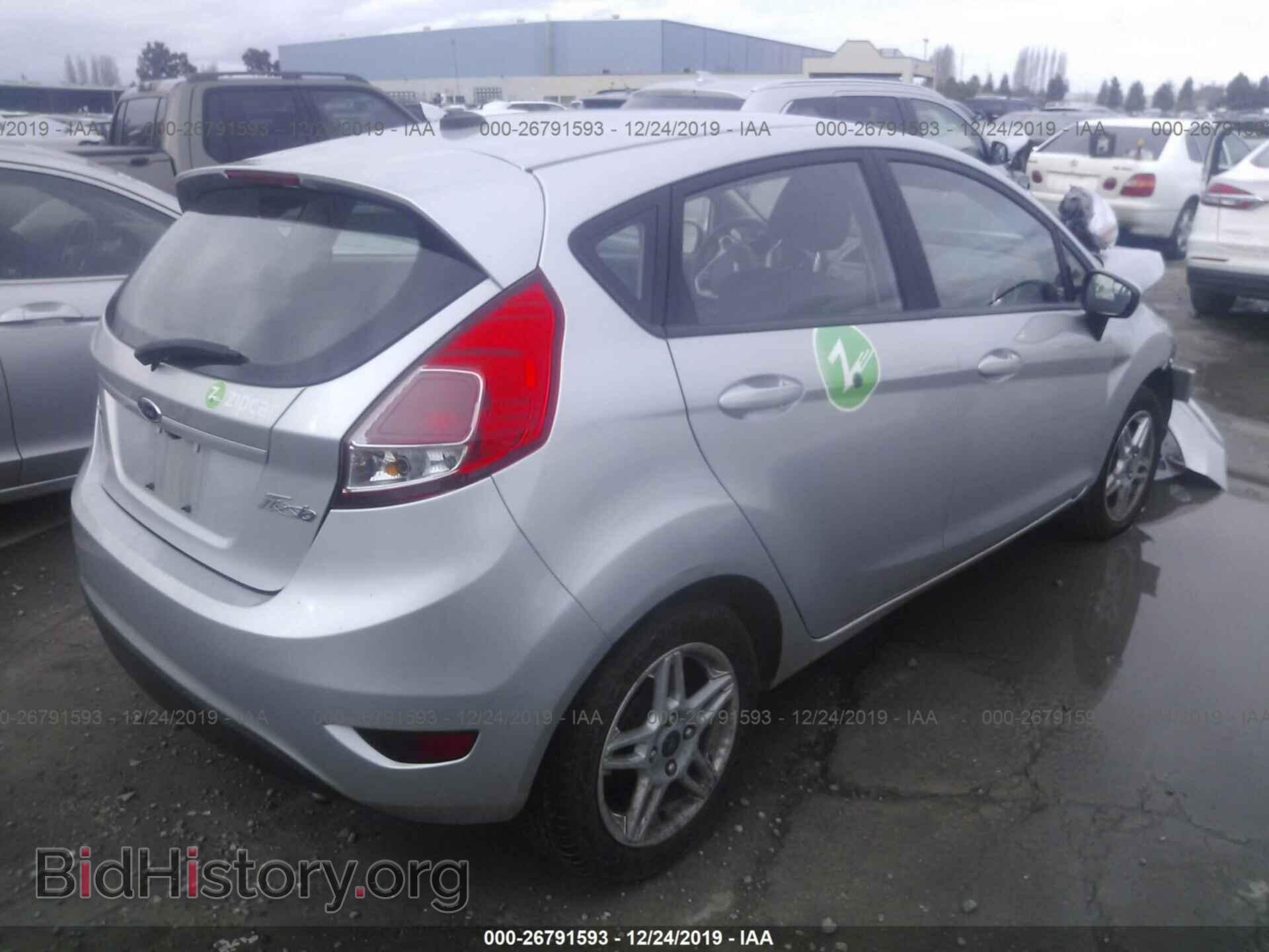2018 Ford Fiesta - VIN: 3FADP4EJ7JM117651 - Фото 4