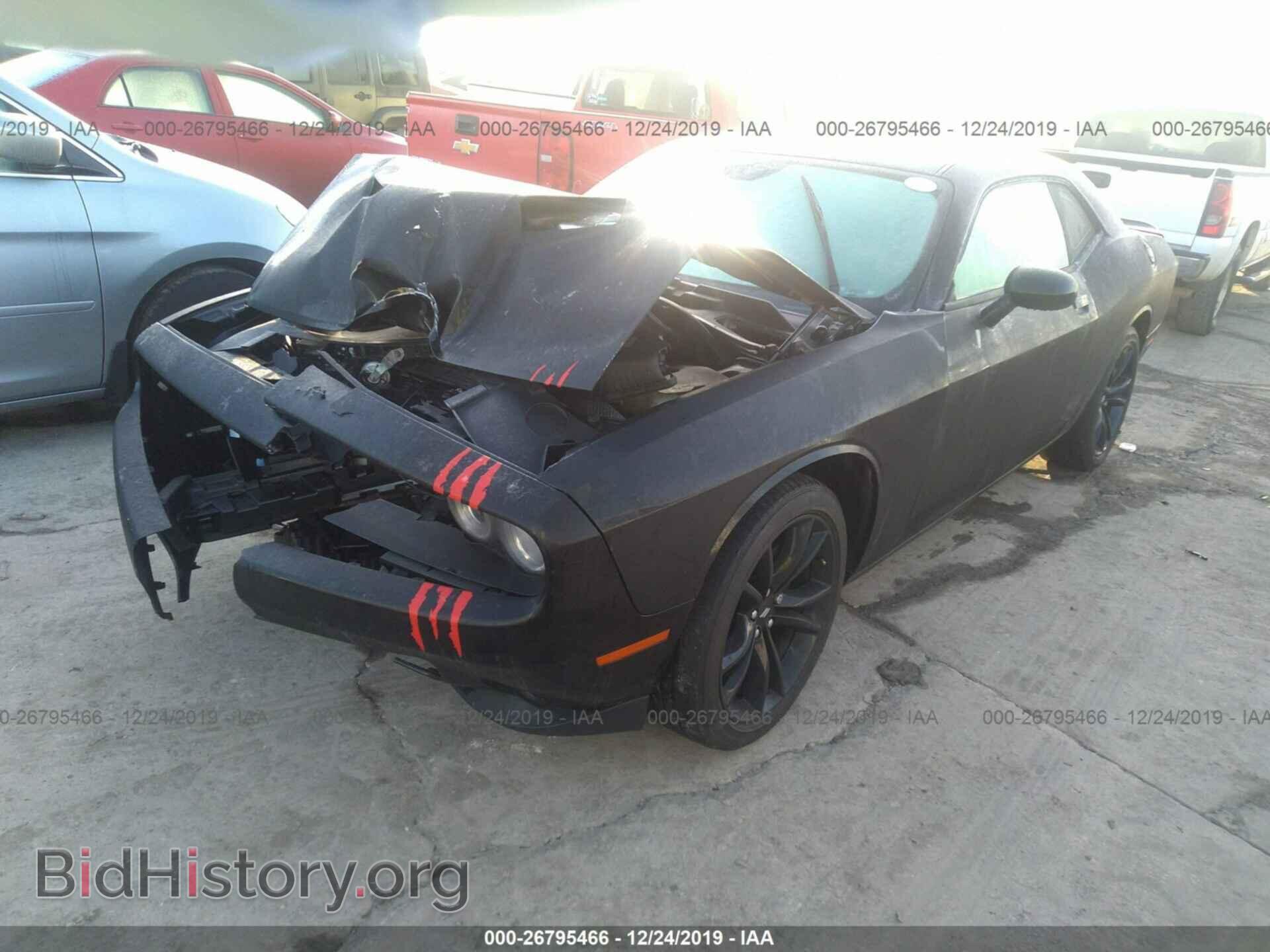 2018 DODGE CHALLENGER - VIN: 2C3CDZAG2JH132664 - Фото 2