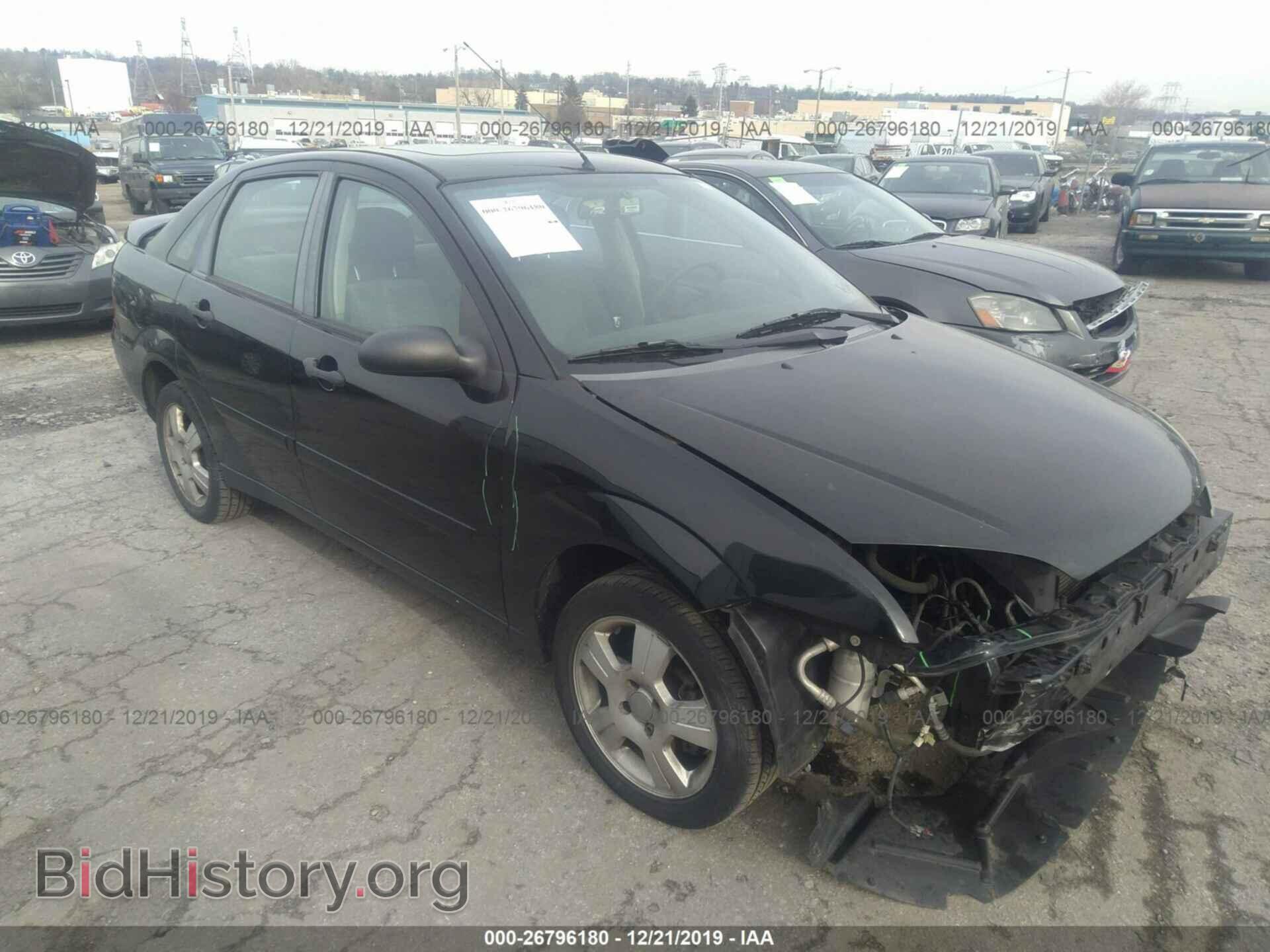 Фотография 1FAHP34N17W240385 - FORD FOCUS 2007
