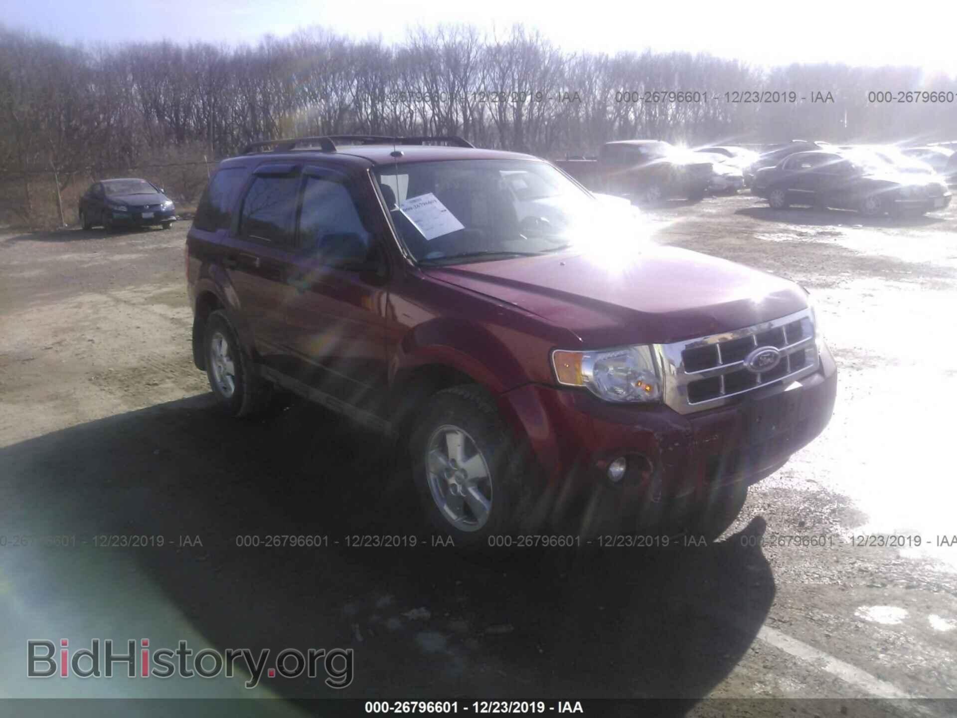 Фотография 1FMCU0D78BKB21158 - FORD ESCAPE 2011