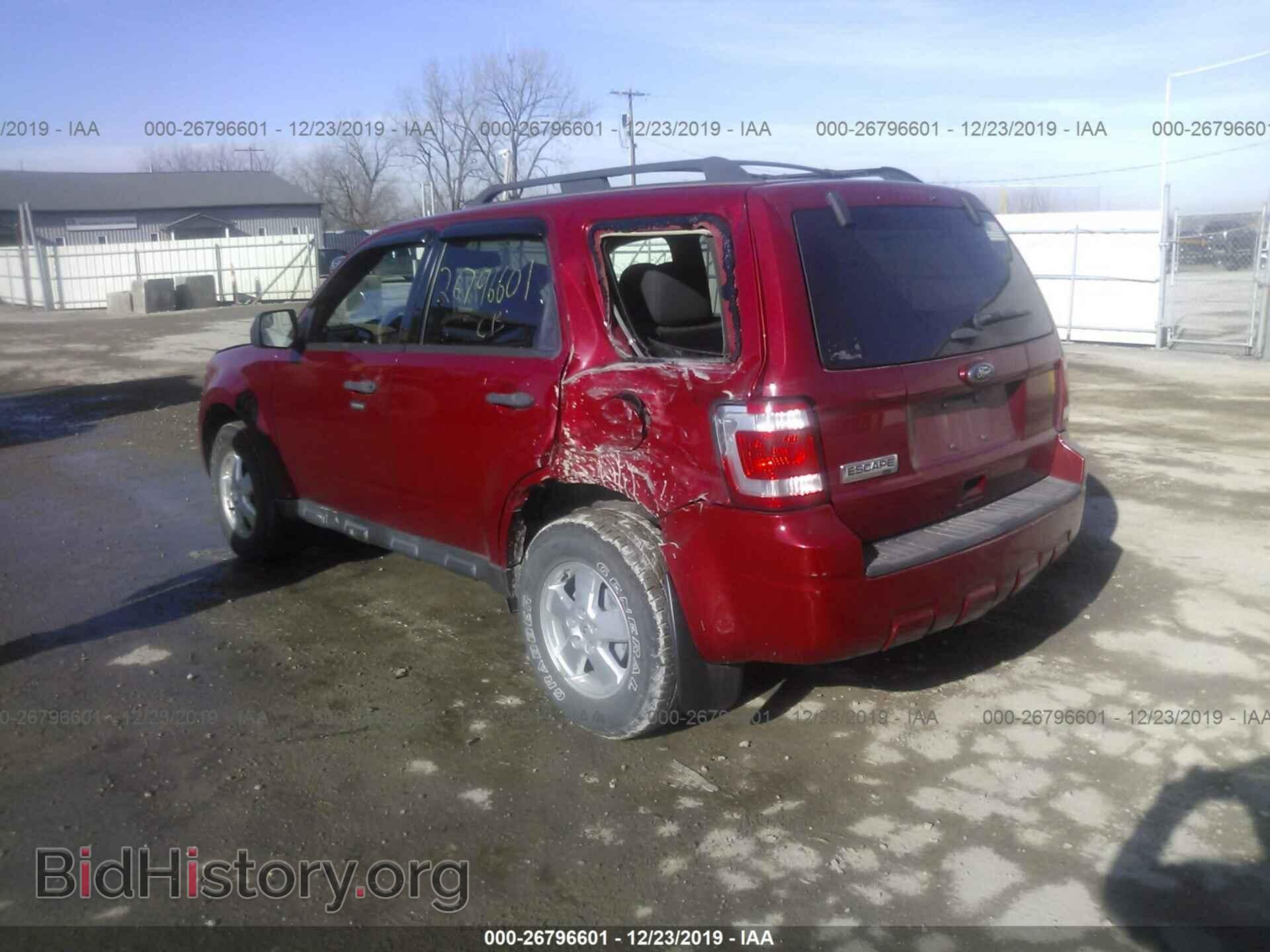 2011 FORD ESCAPE - VIN: 1FMCU0D78BKB21158 - Photo 3