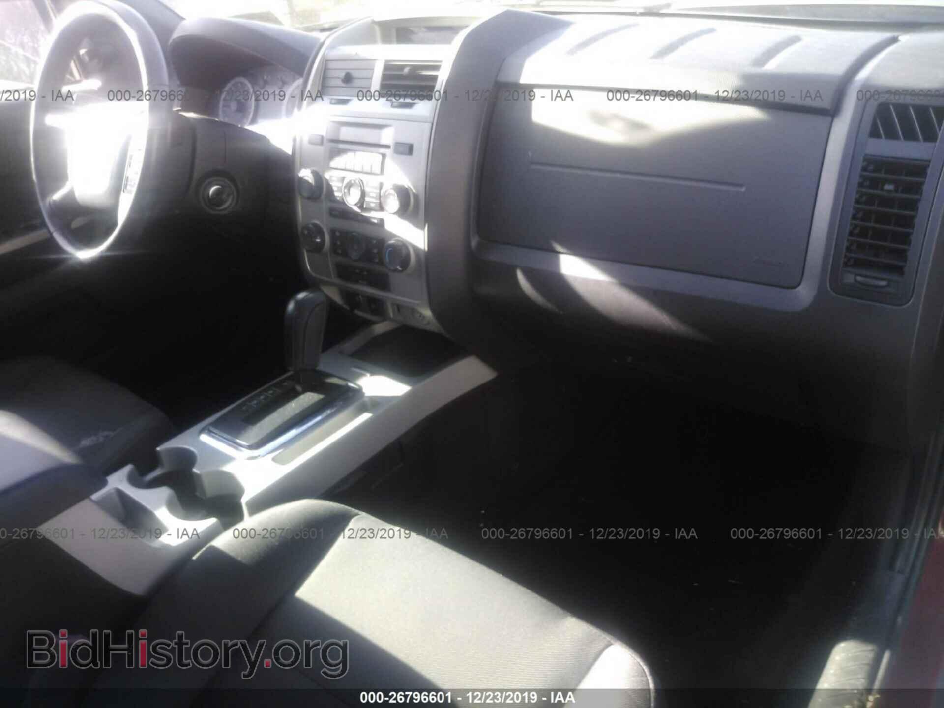 2011 FORD ESCAPE - VIN: 1FMCU0D78BKB21158 - Photo 5