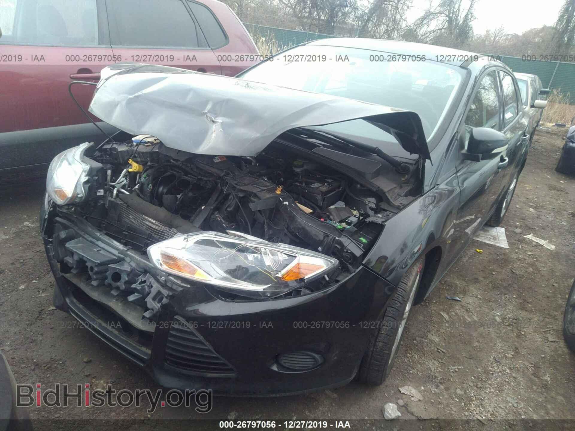 2014 Ford Focus - VIN: 1FADP3F24EL379054 - Фото 2