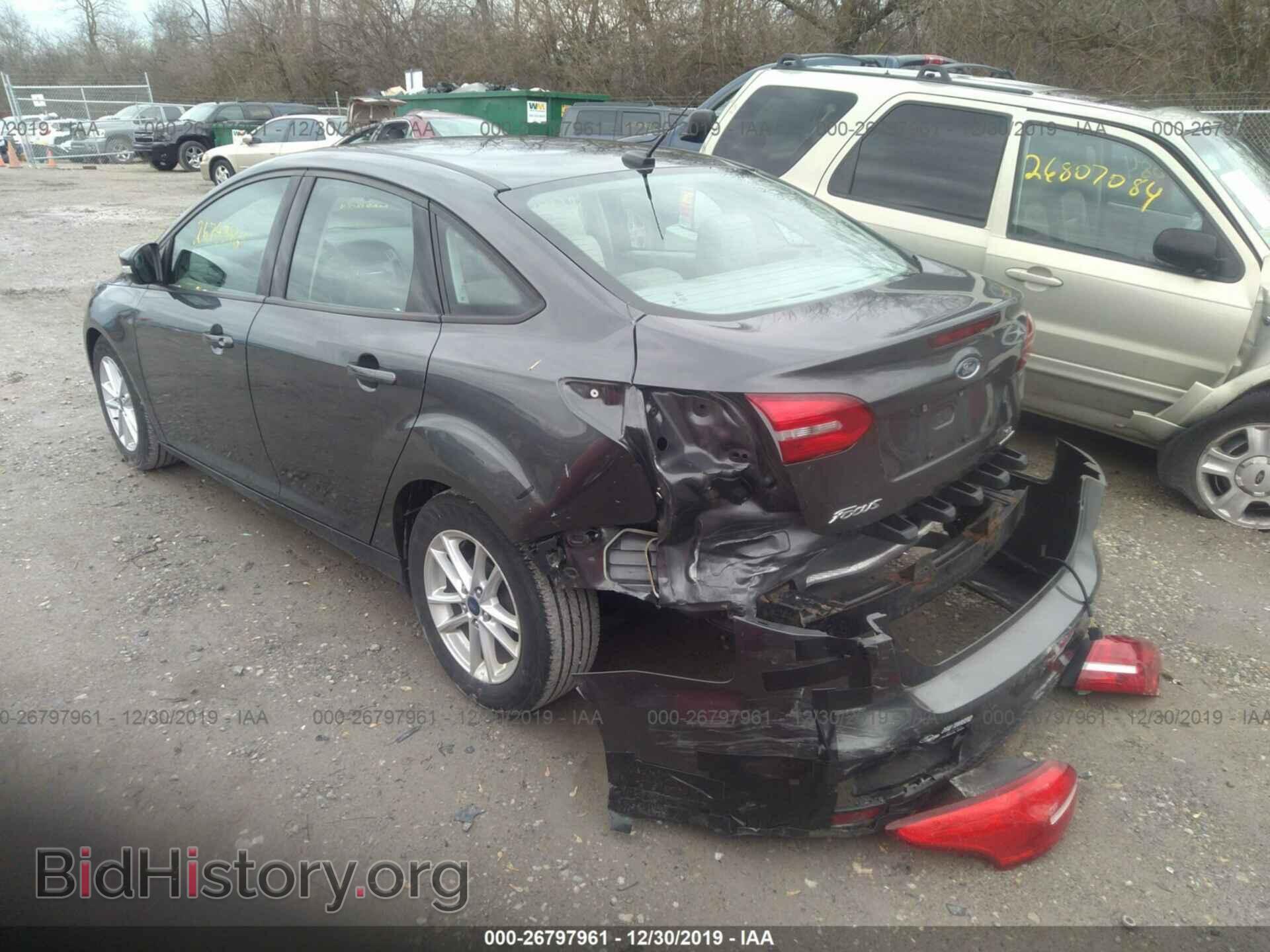 2016 FORD FOCUS - VIN: 1FADP3F2XGL403800 - Фото 3