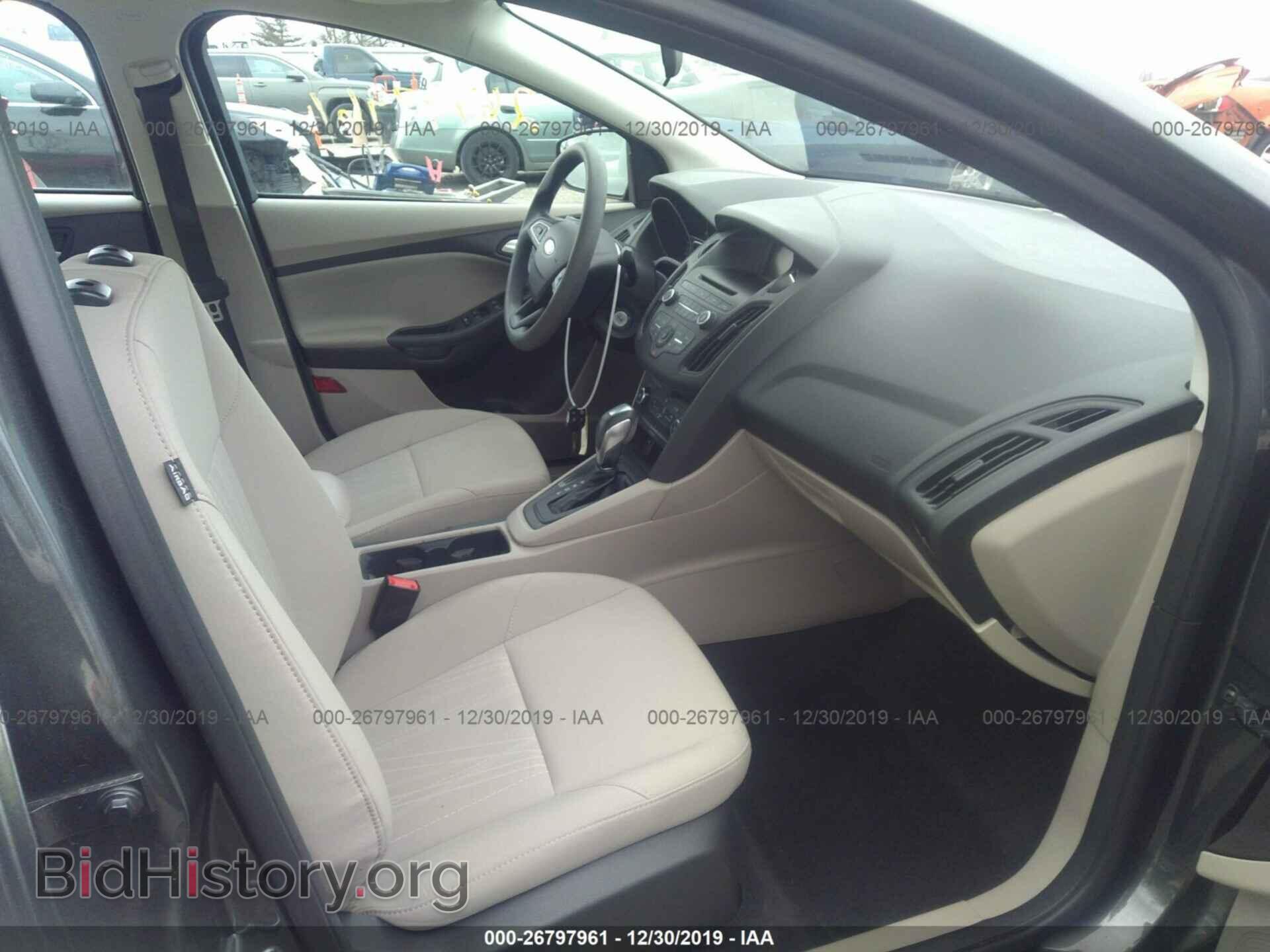 2016 FORD FOCUS - VIN: 1FADP3F2XGL403800 - Фото 5