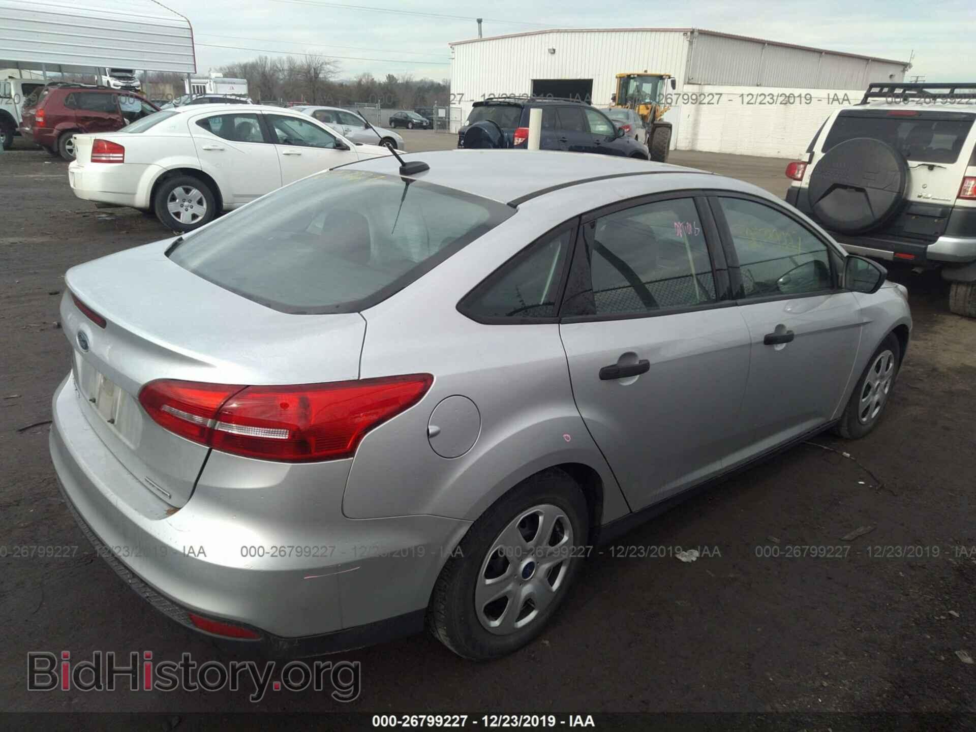 2015 FORD FOCUS - VIN: 1FADP3E28FL366603 - Photo 4