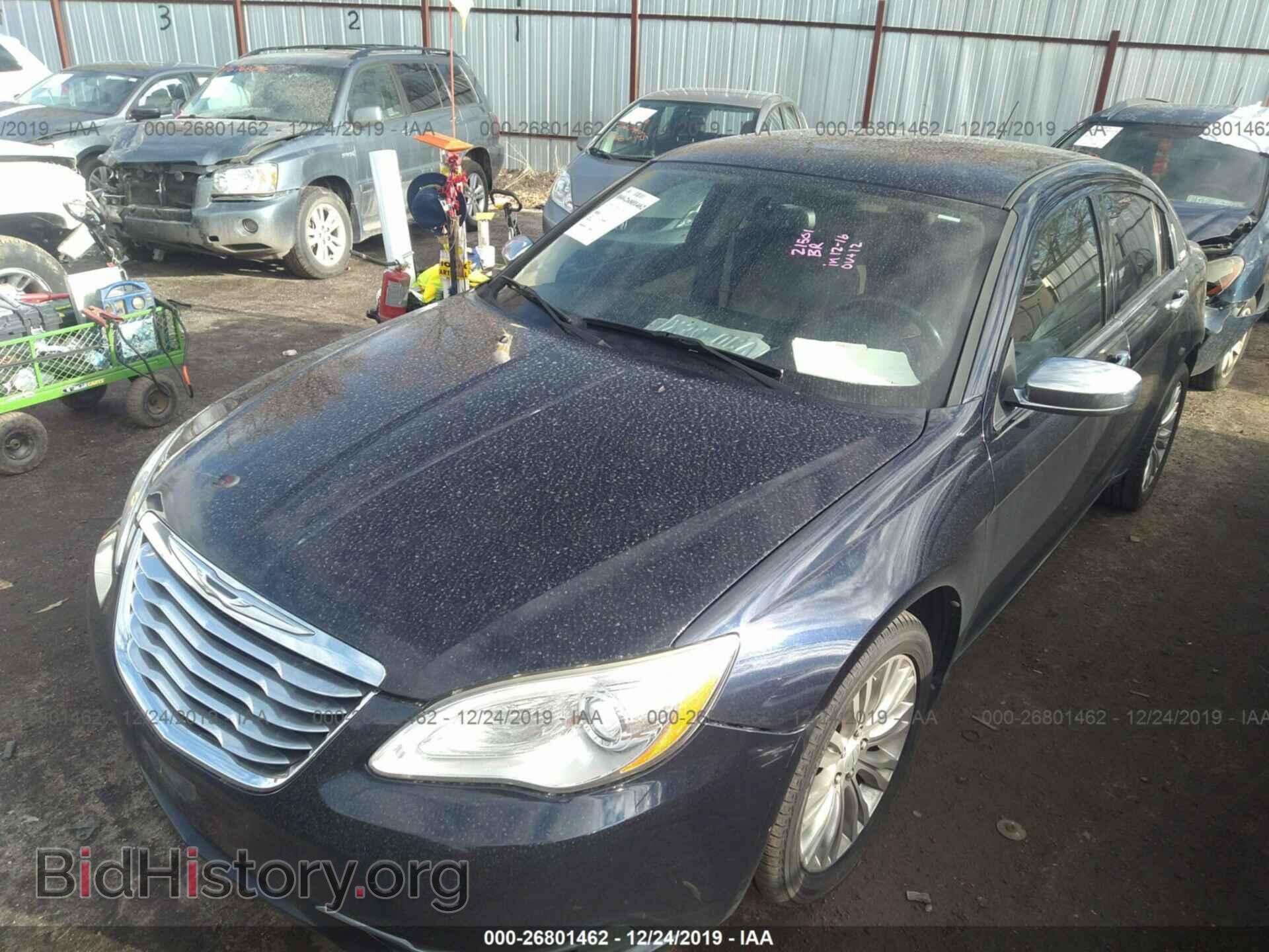 2011 CHRYSLER 200 - VIN: 1C3BC2FG1BN532187 - Фото 2