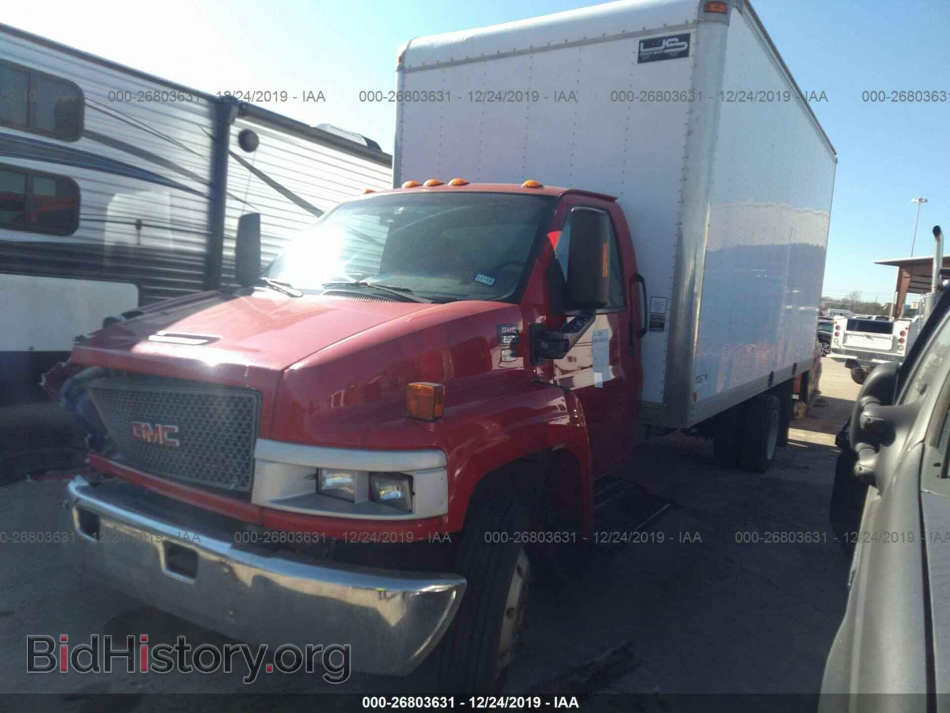 2003 GMC C5500 - VIN: 1GDE5E1143F522204 - Photo 2