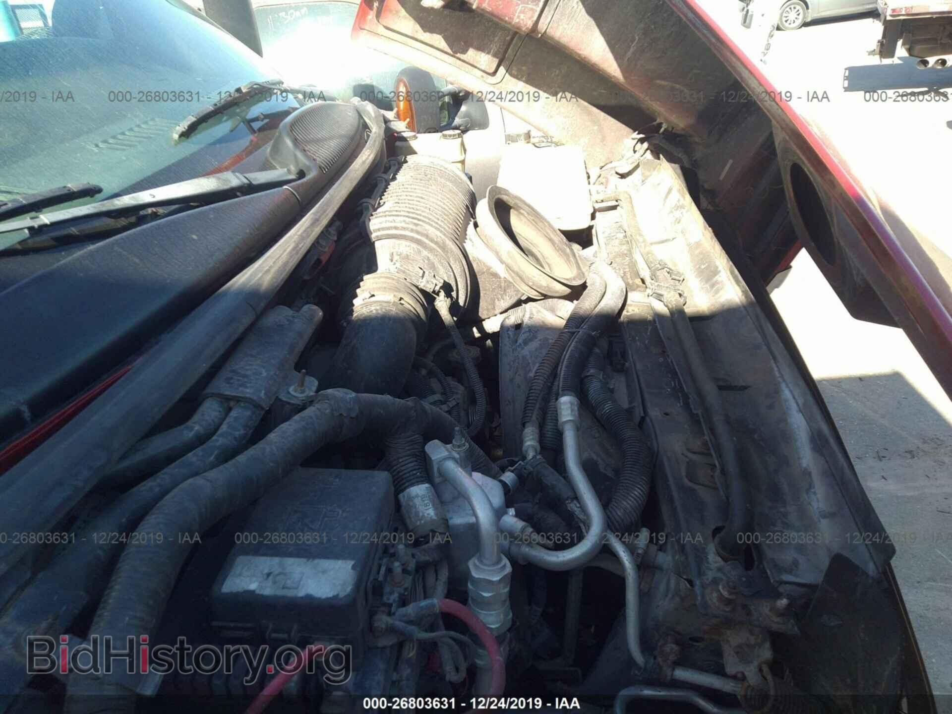 2003 GMC C5500 - VIN: 1GDE5E1143F522204 - Photo 10
