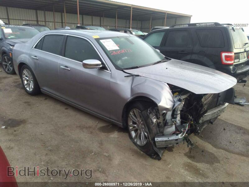 2017 Chrysler 300C (VIN 2C3CCAEG2HH565135) — photo 1 of 11, IAAI, damage: right front