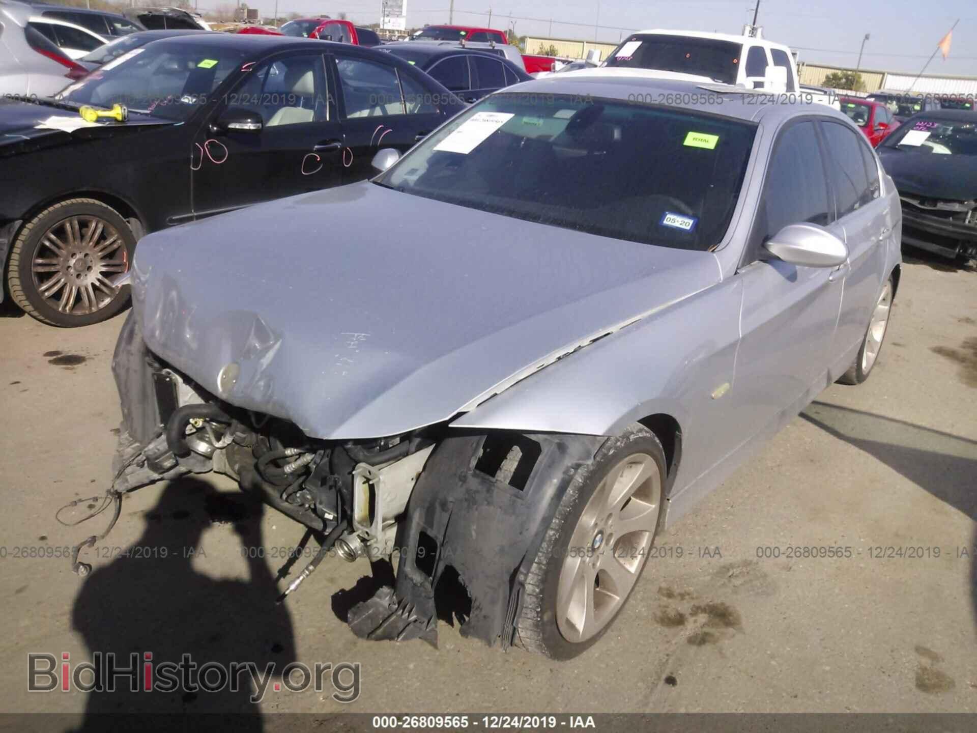 2007 BMW 335 - VIN: WBAVB73517KY60372 - Фото 2