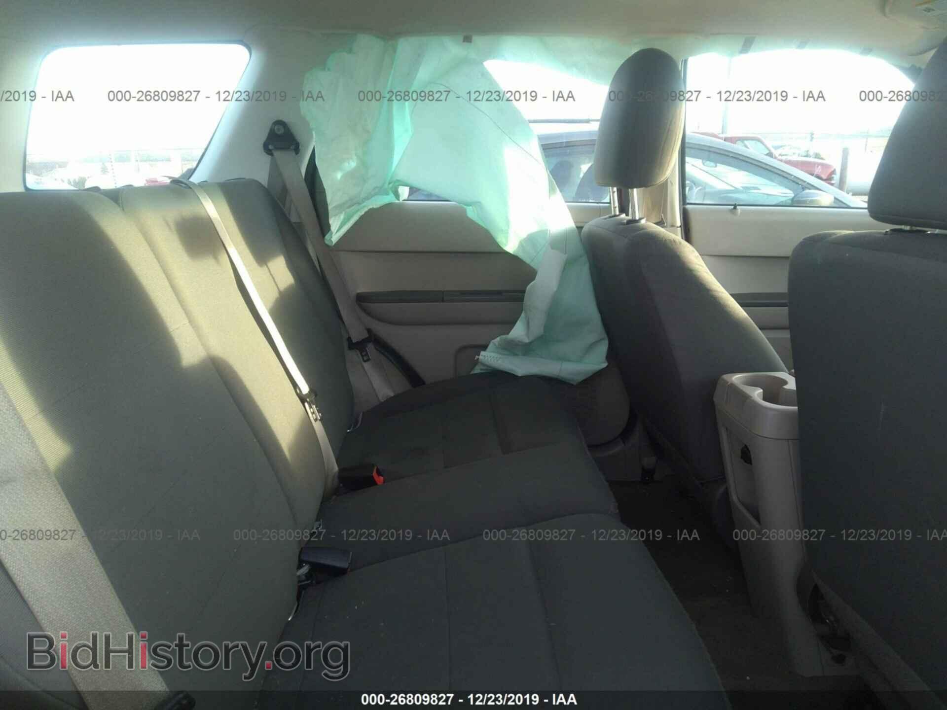 2011 FORD ESCAPE - VIN: 1FMCU0C74BKA12763 - Photo 8