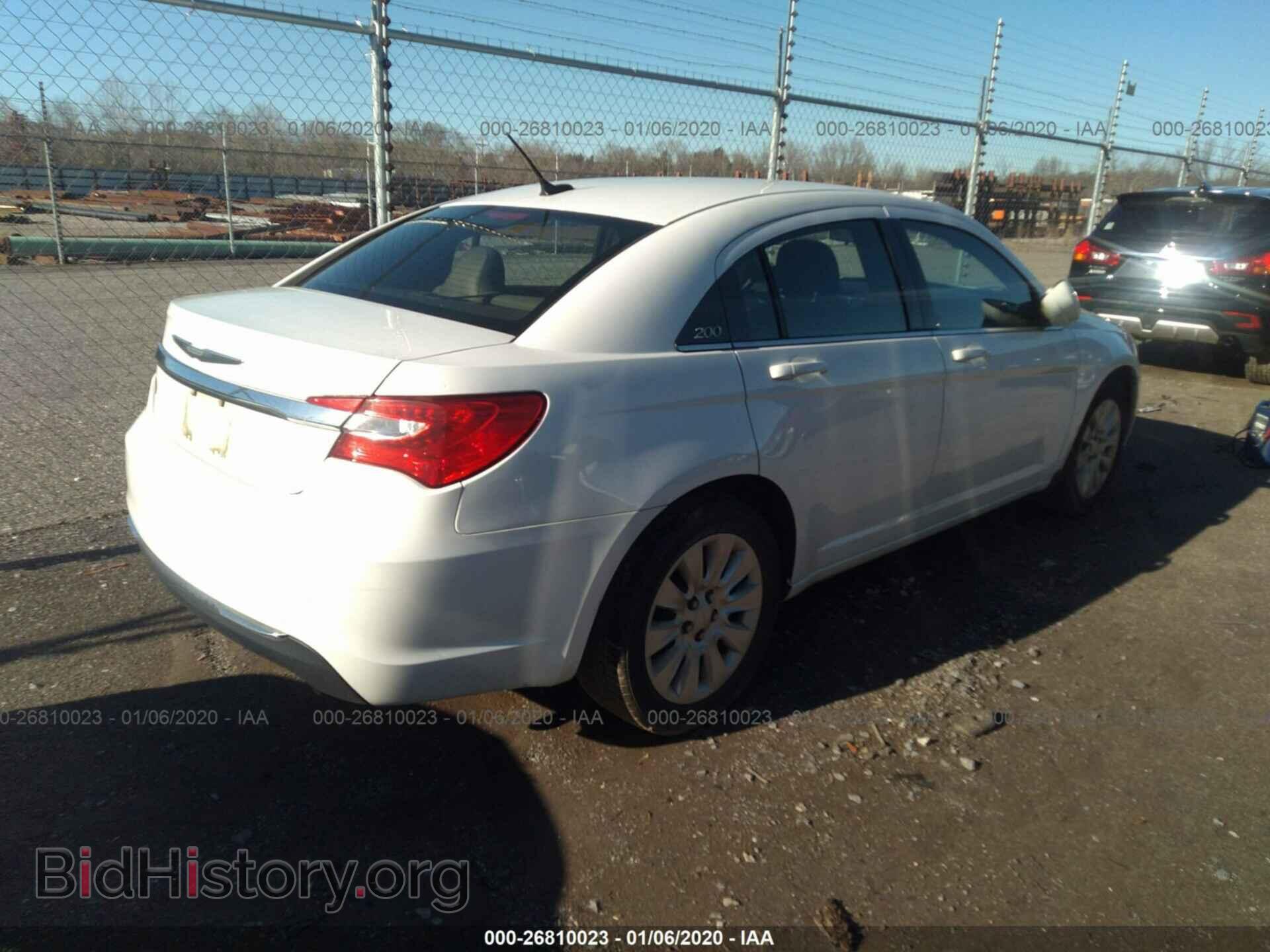 2012 CHRYSLER 200 - VIN: 1C3CCBAB9CN117443 - Фото 4