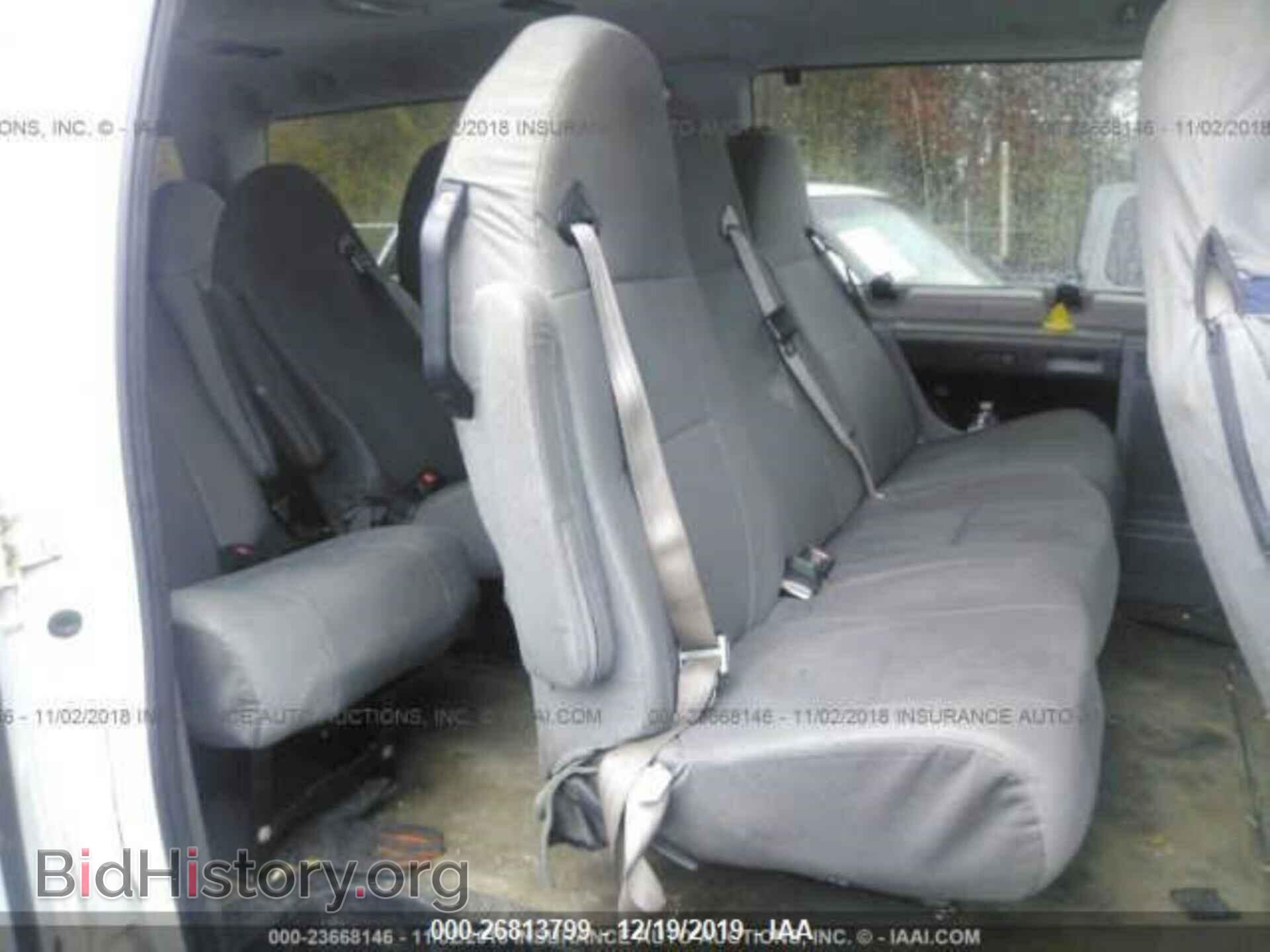 2011 FORD ECONOLINE - VIN: 1FDSS3BL8BDB15366 - Фото 5
