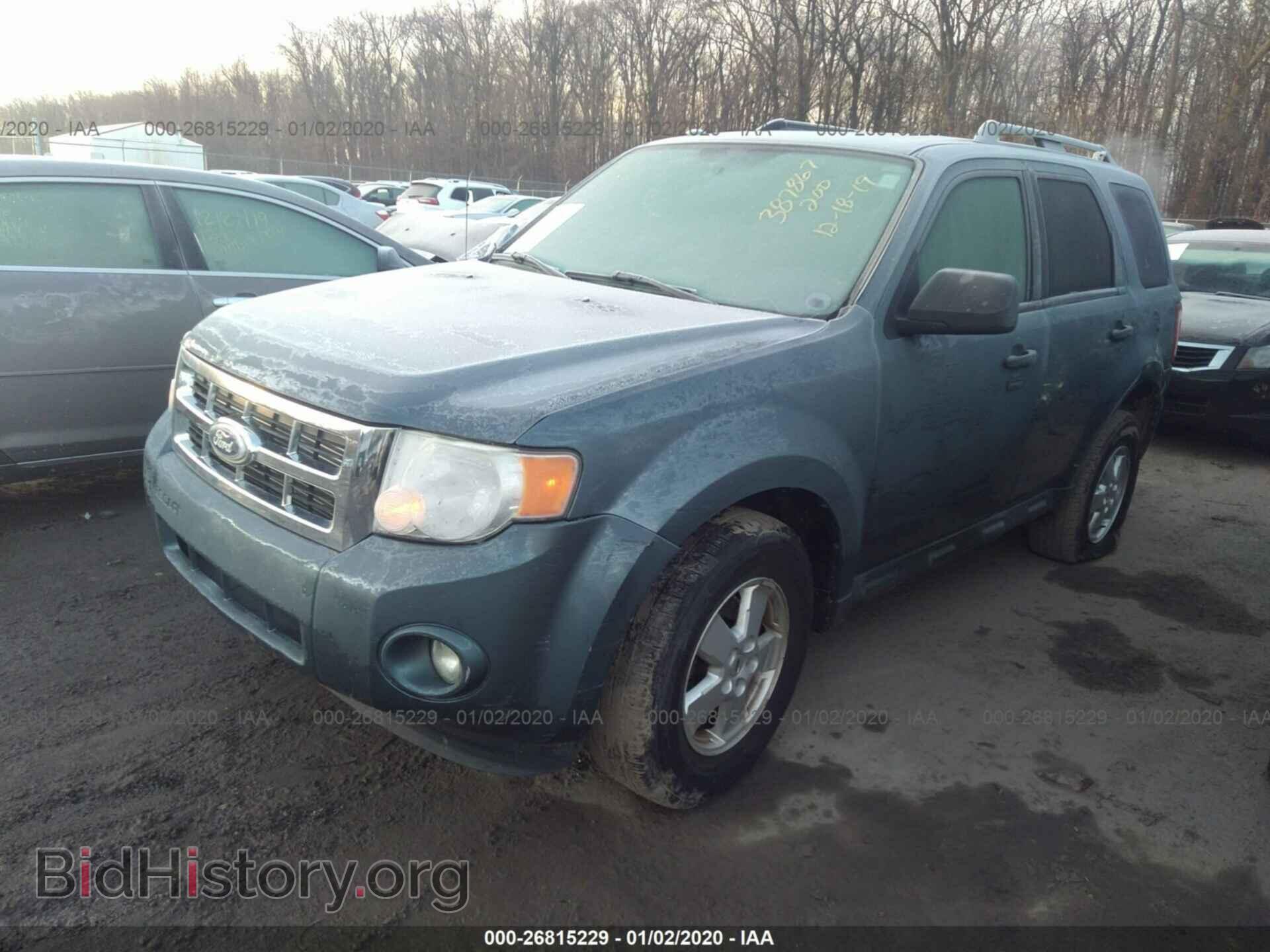 2011 FORD ESCAPE - VIN: 1FMCU0D75BKA36617 - Photo 2