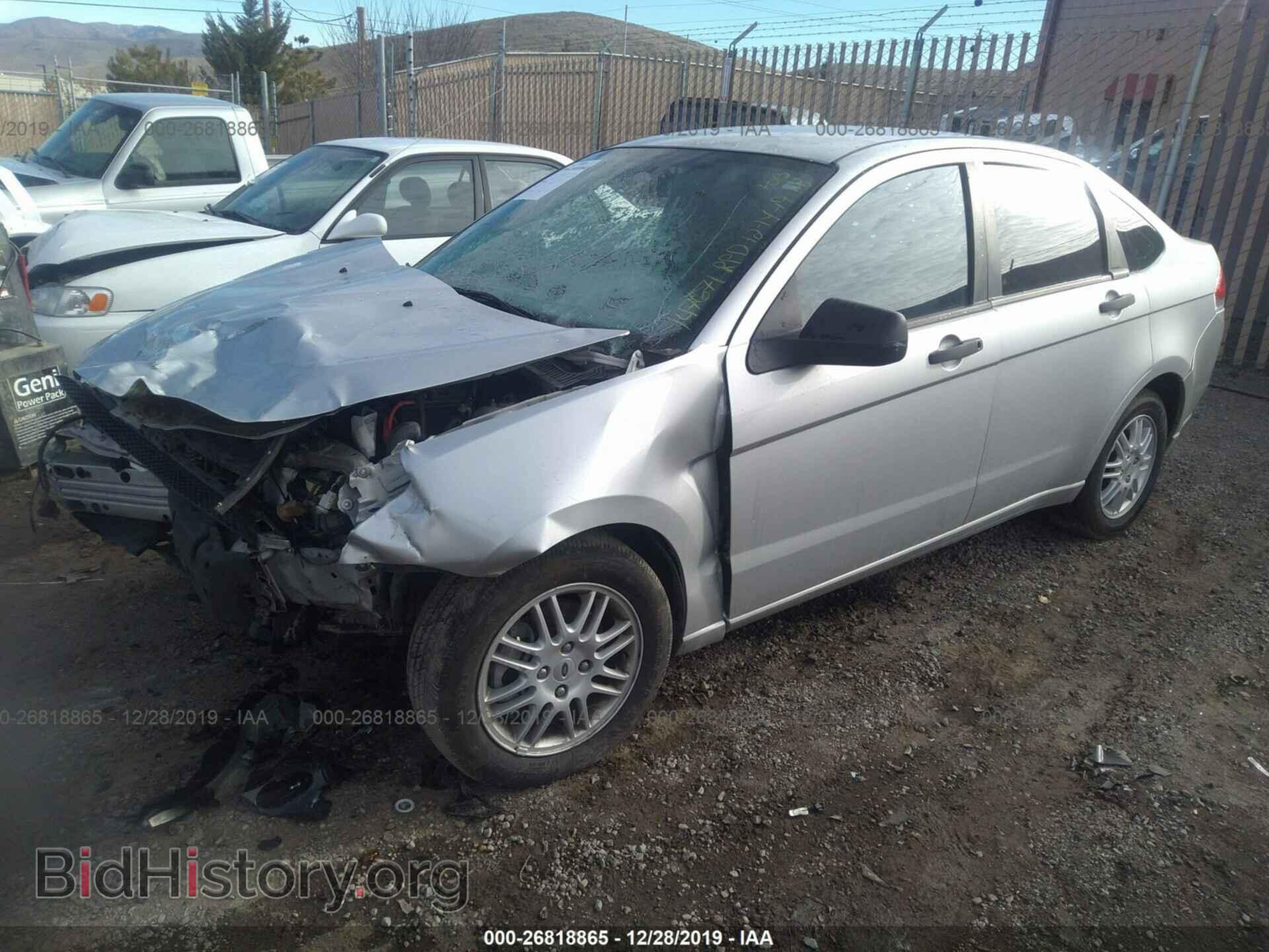 2011 FORD FOCUS - VIN: 1FAHP3FN0BW198023 - Фото 2