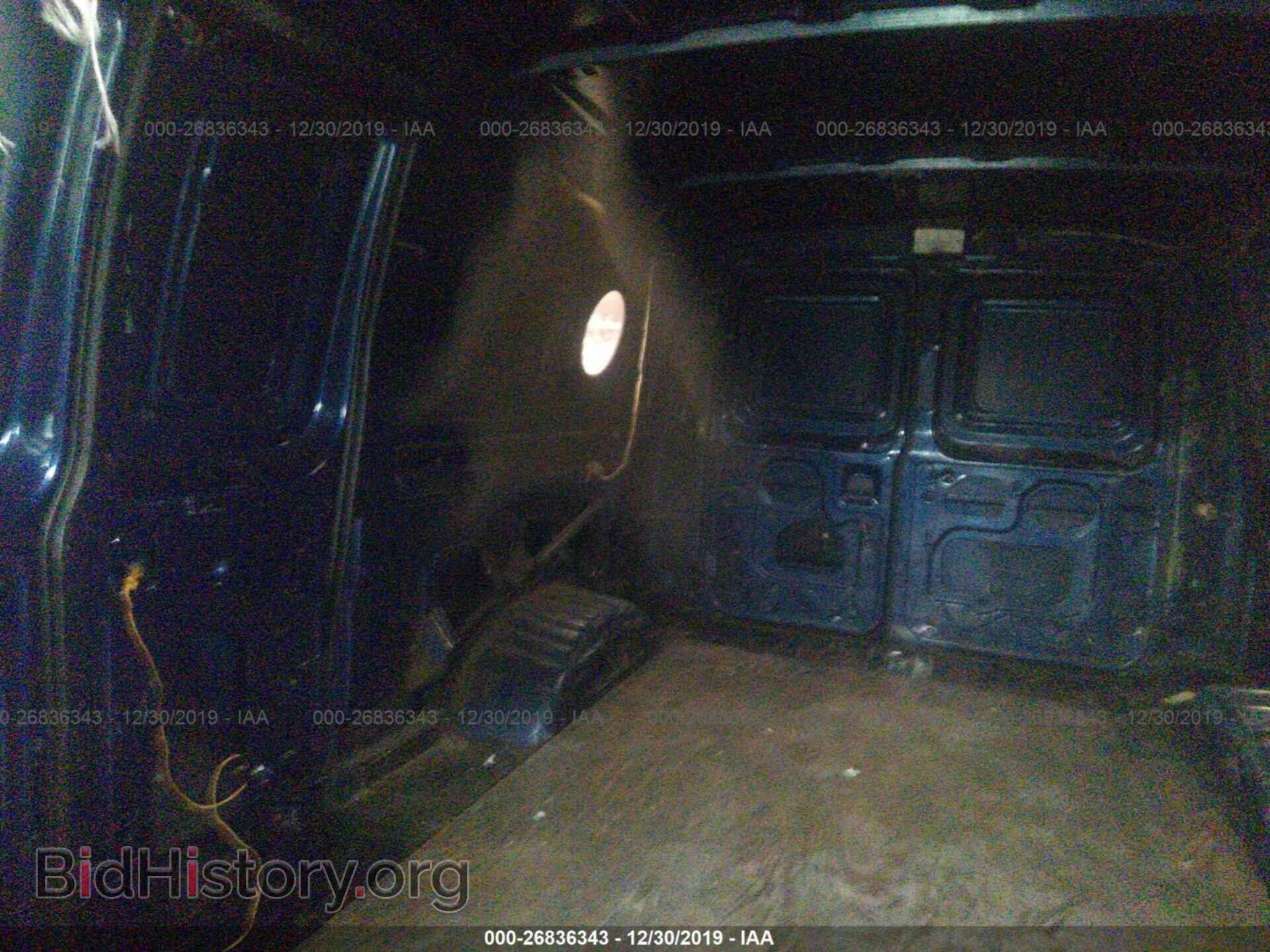 2000 FORD ECONOLINE - VIN: 1FTNE2425YHA38626 - Фото 8