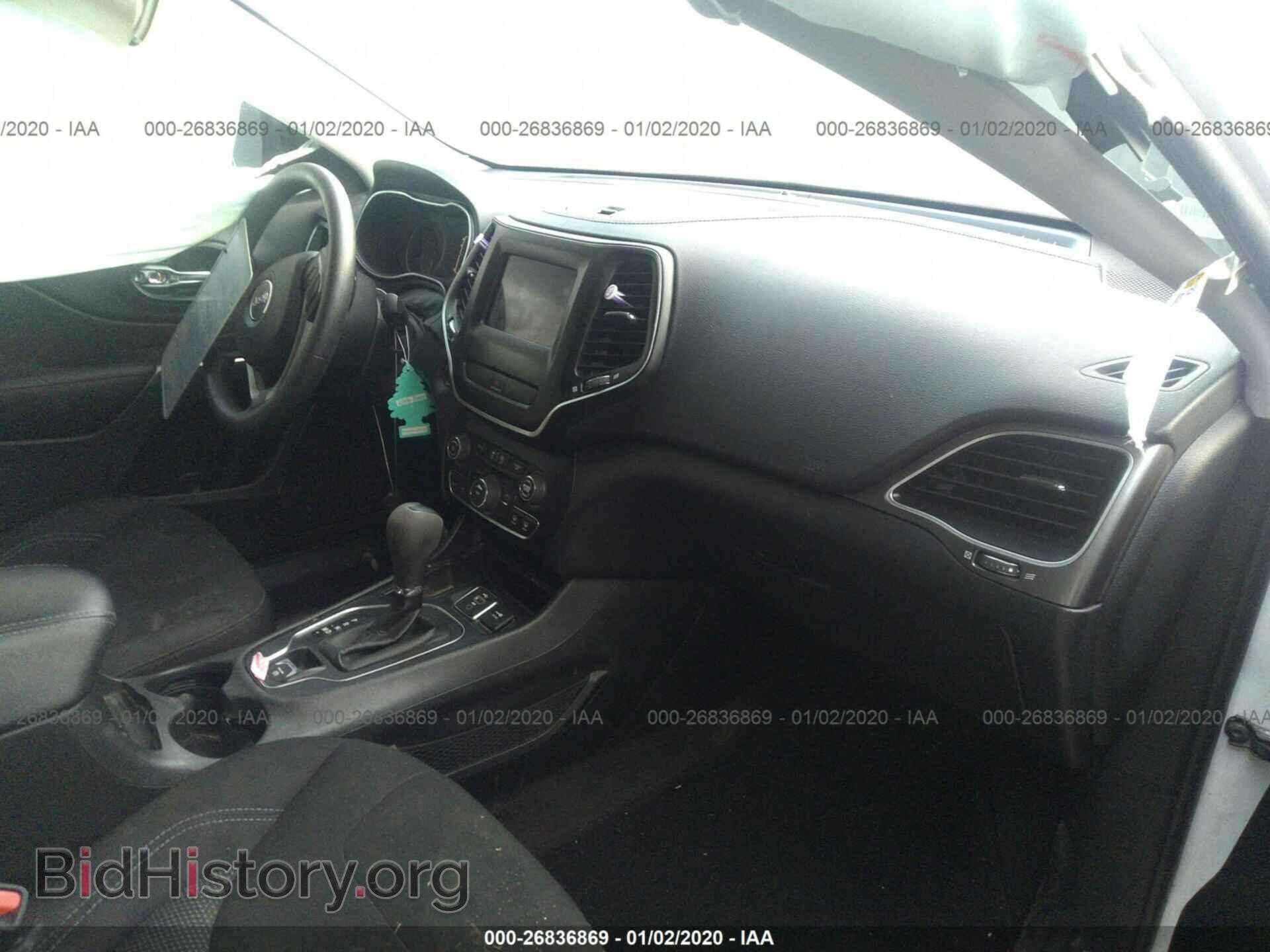 2019 JEEP CHEROKEE - VIN: 1C4PJLCB4KD247091 - Фото 5