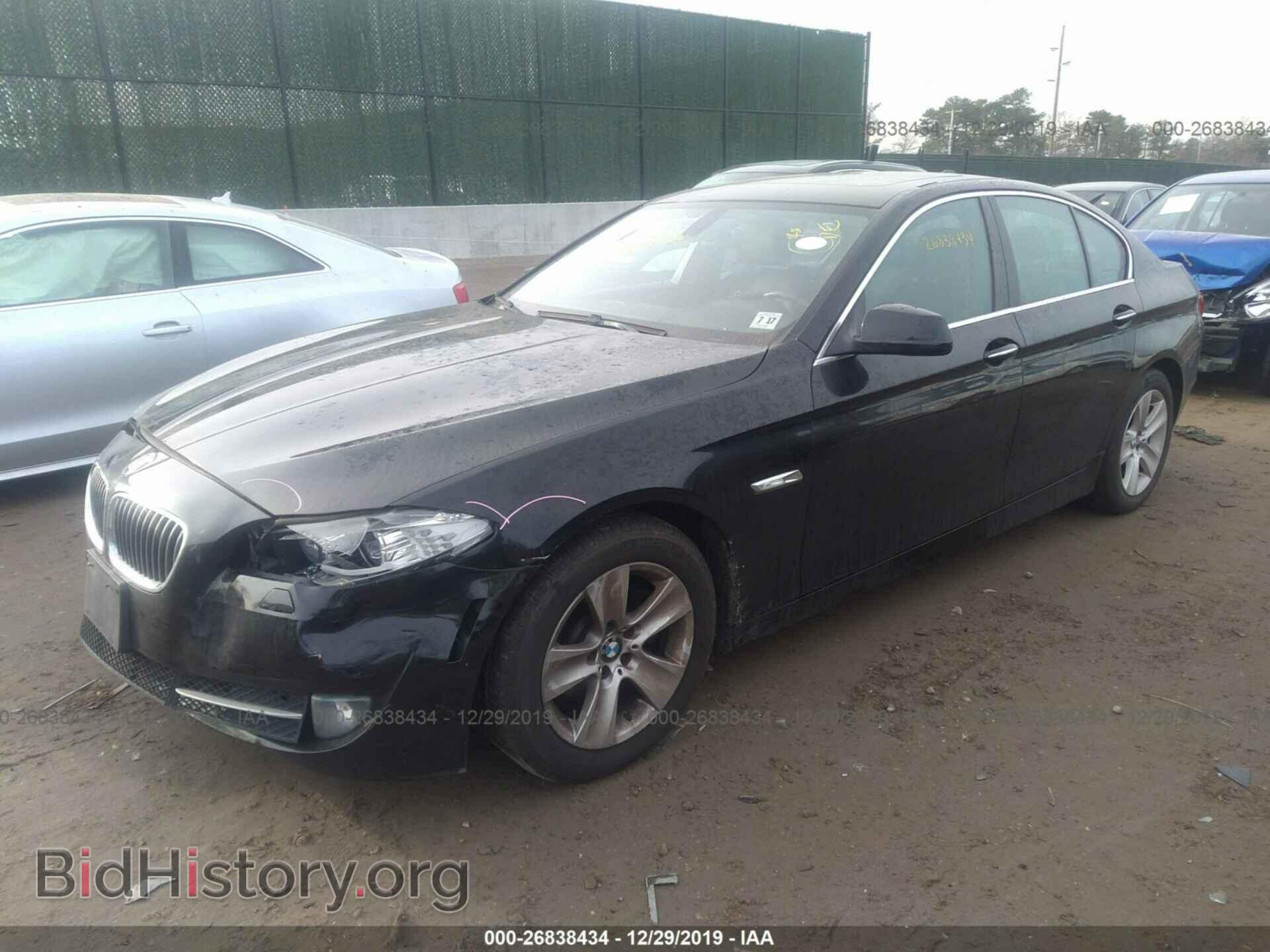 2012 BMW 528 - VIN: WBAXG5C59CDX04853 - Фото 2