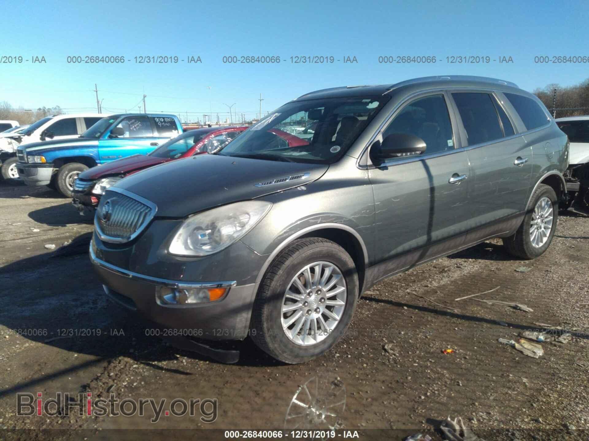 2011 BUICK ENCLAVE - VIN: 5GAKRBED2BJ364022 - Photo 2