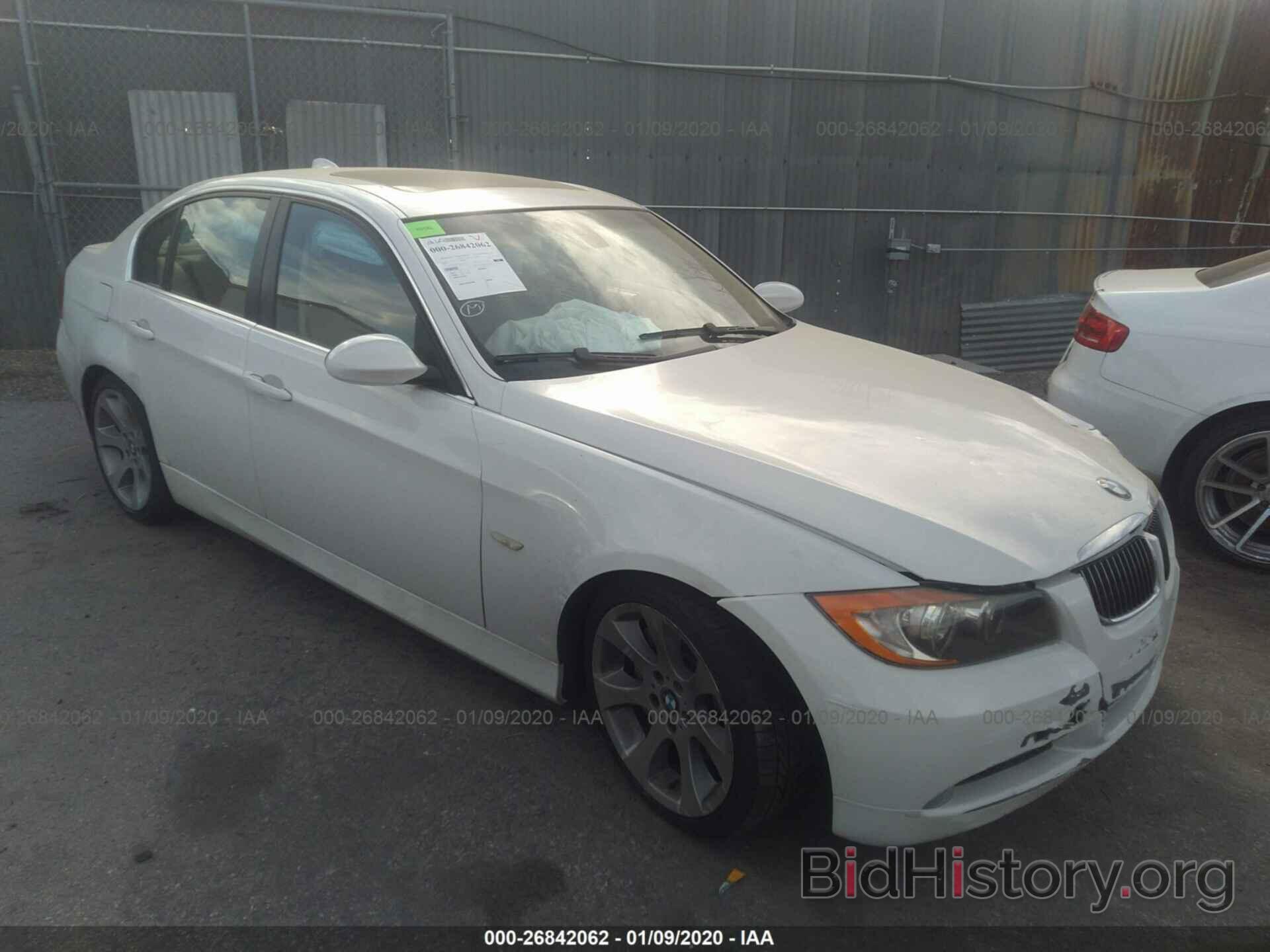 Photo WBAVB73578KY64704 - BMW 335 2008