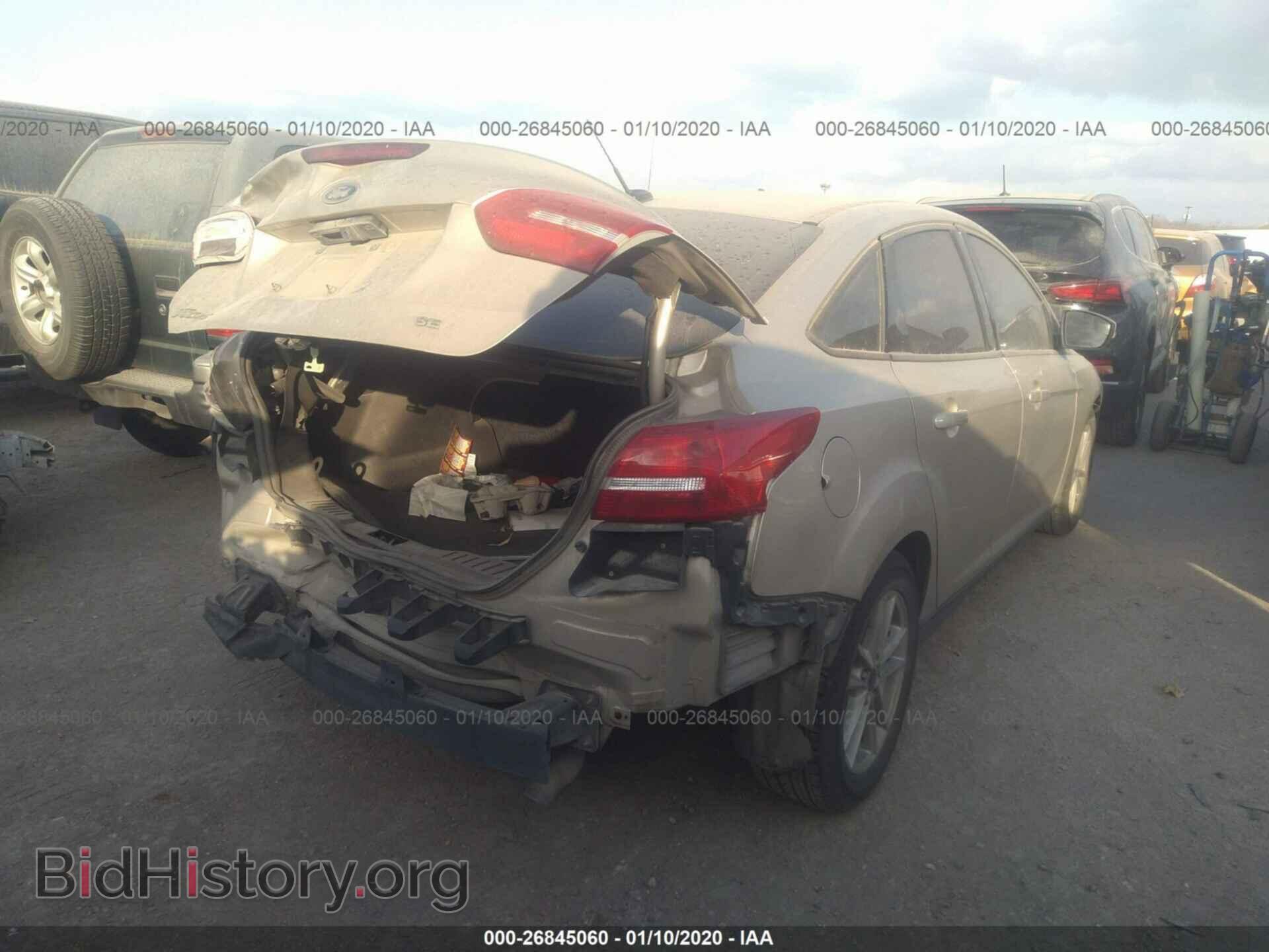 2017 FORD FOCUS - VIN: 1FADP3F2XHL266746 - Фото 4