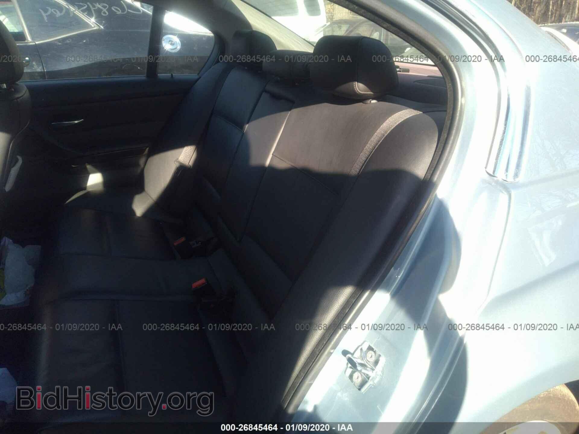 2006 BMW 330 - VIN: WBAVD33526KV63371 - Фото 8