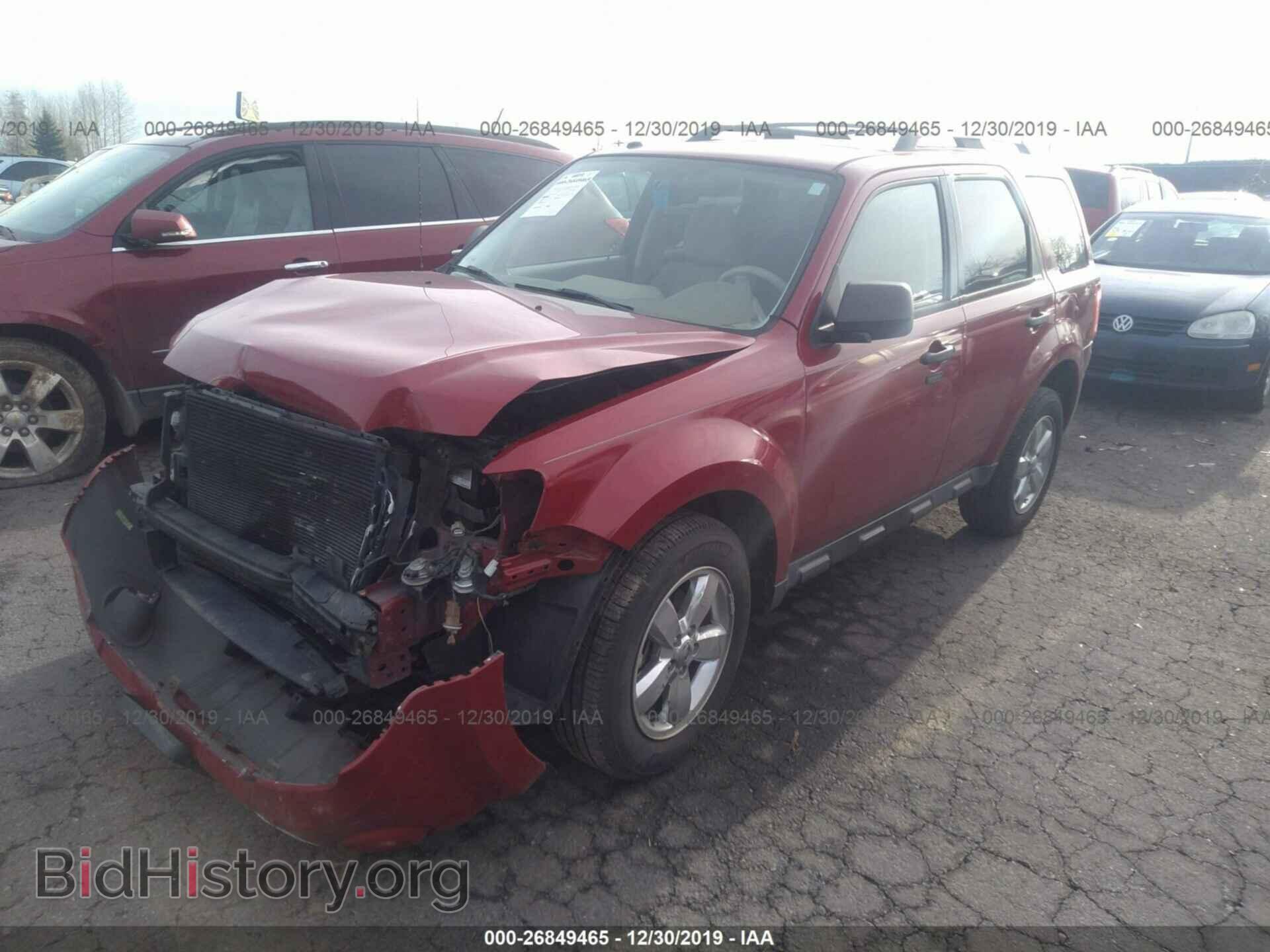 2011 FORD ESCAPE - VIN: 1FMCU0DG1BKA68092 - Фото 2