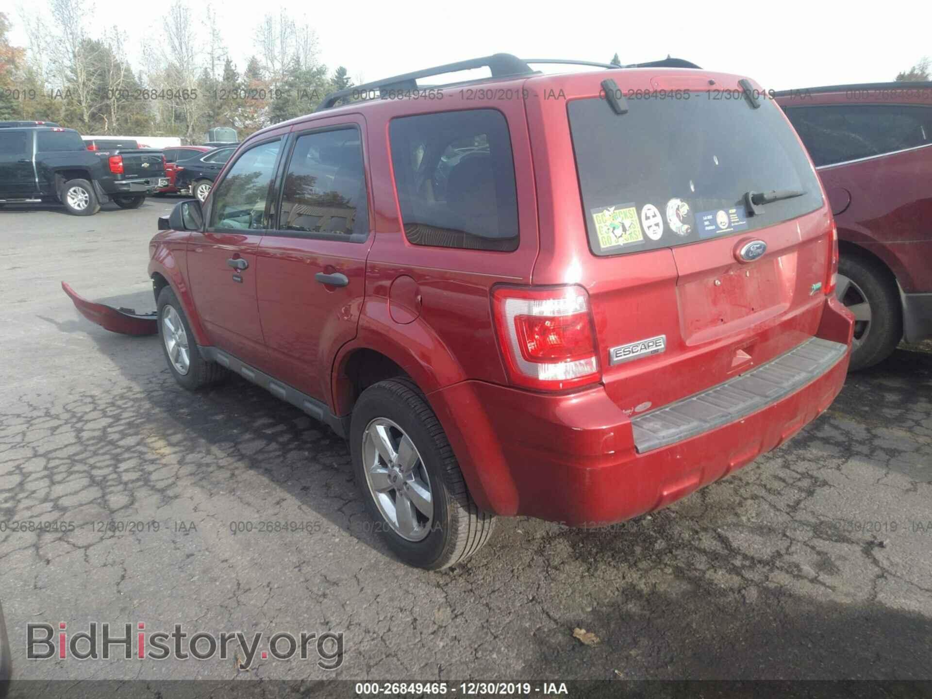 2011 FORD ESCAPE - VIN: 1FMCU0DG1BKA68092 - Фото 3