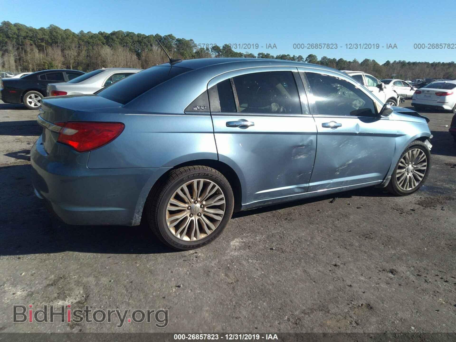 2011 CHRYSLER 200 - VIN: 1C3BC2FG8BN607435 - Photo 4