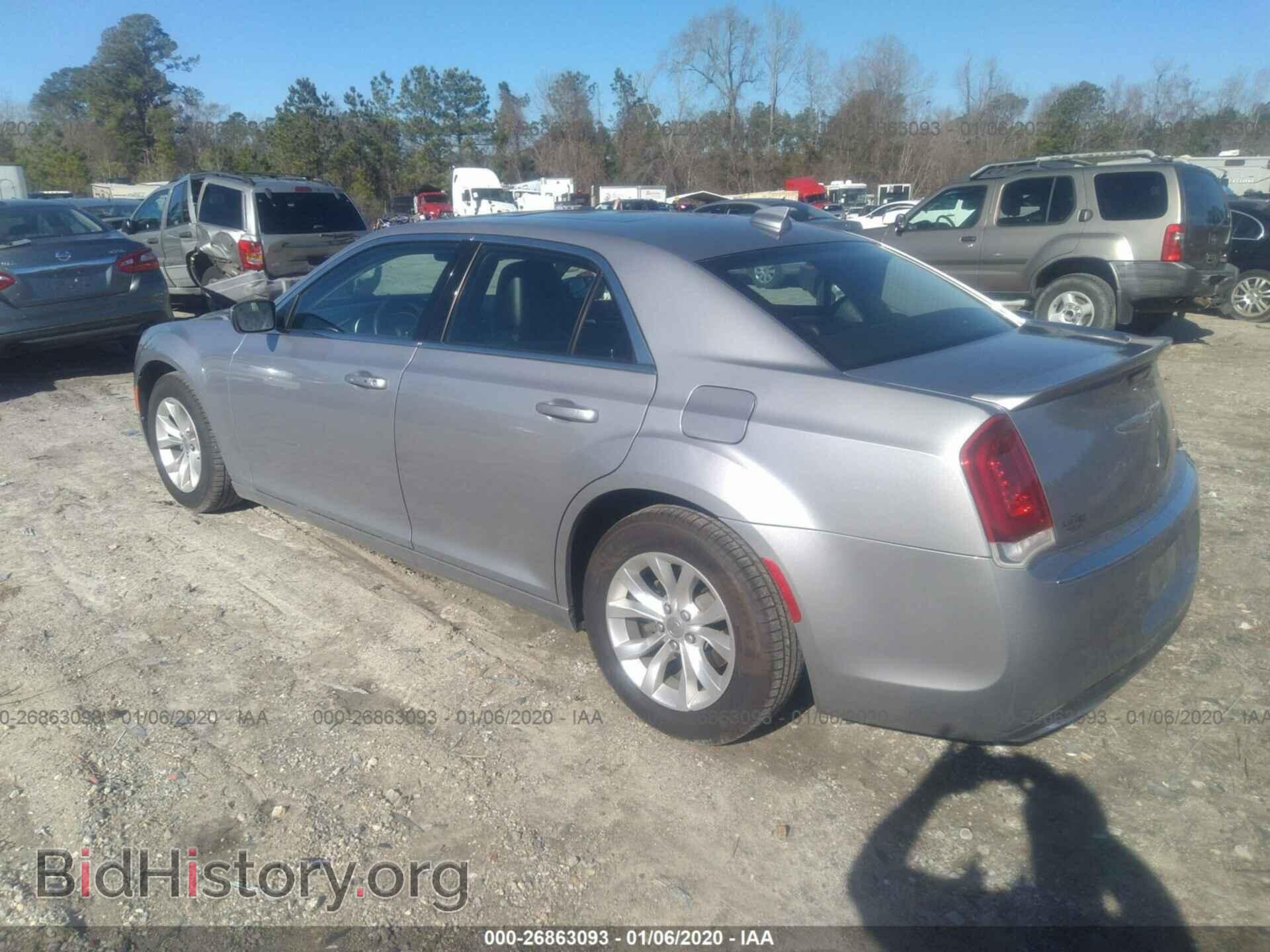 2016 CHRYSLER 300 - VIN: 2C3CCAAGXGH194536 - Фото 3