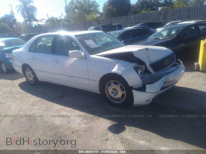 2002 Lexus LS 430 (VIN JTHBN30FX20063236) — photo 1 of 11, IAAI, damage: front end
