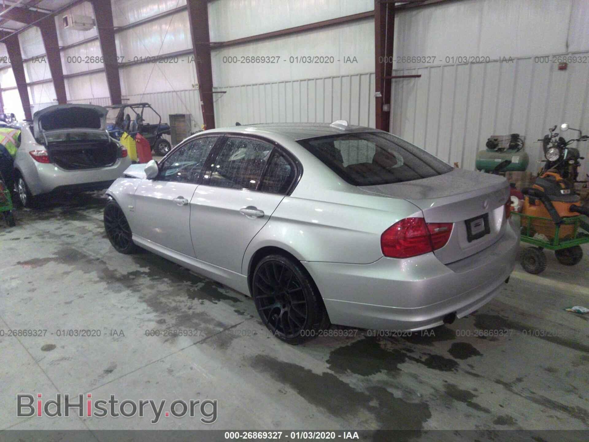 2009 BMW 335 - VIN: WBAPL33559A404589 - Photo 3
