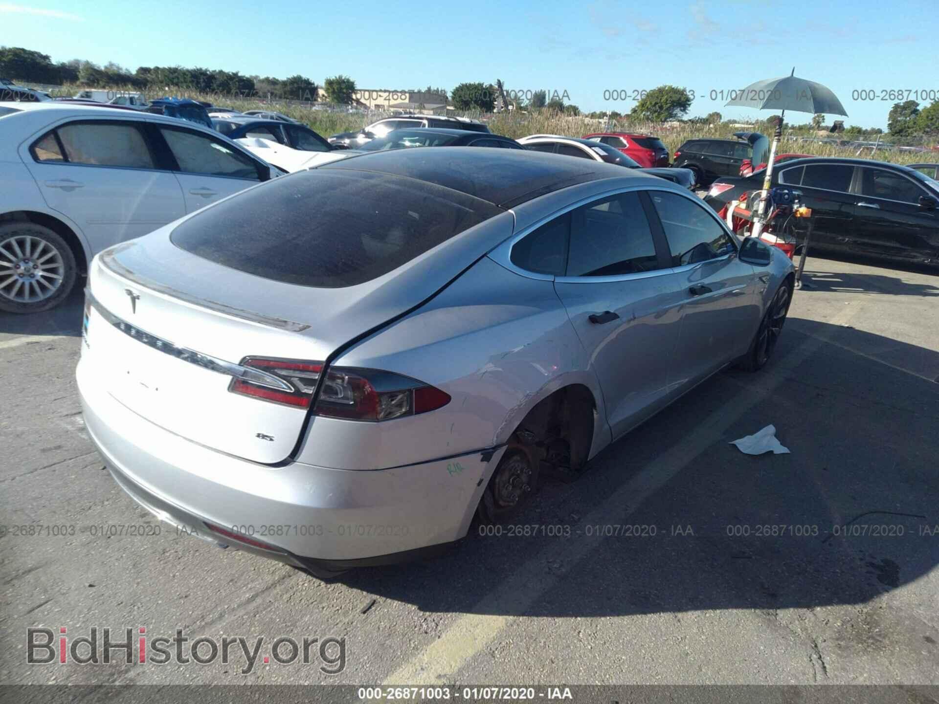 2014 TESLA MODEL S - VIN: 5YJSA1H17EFP28562 - Photo 4