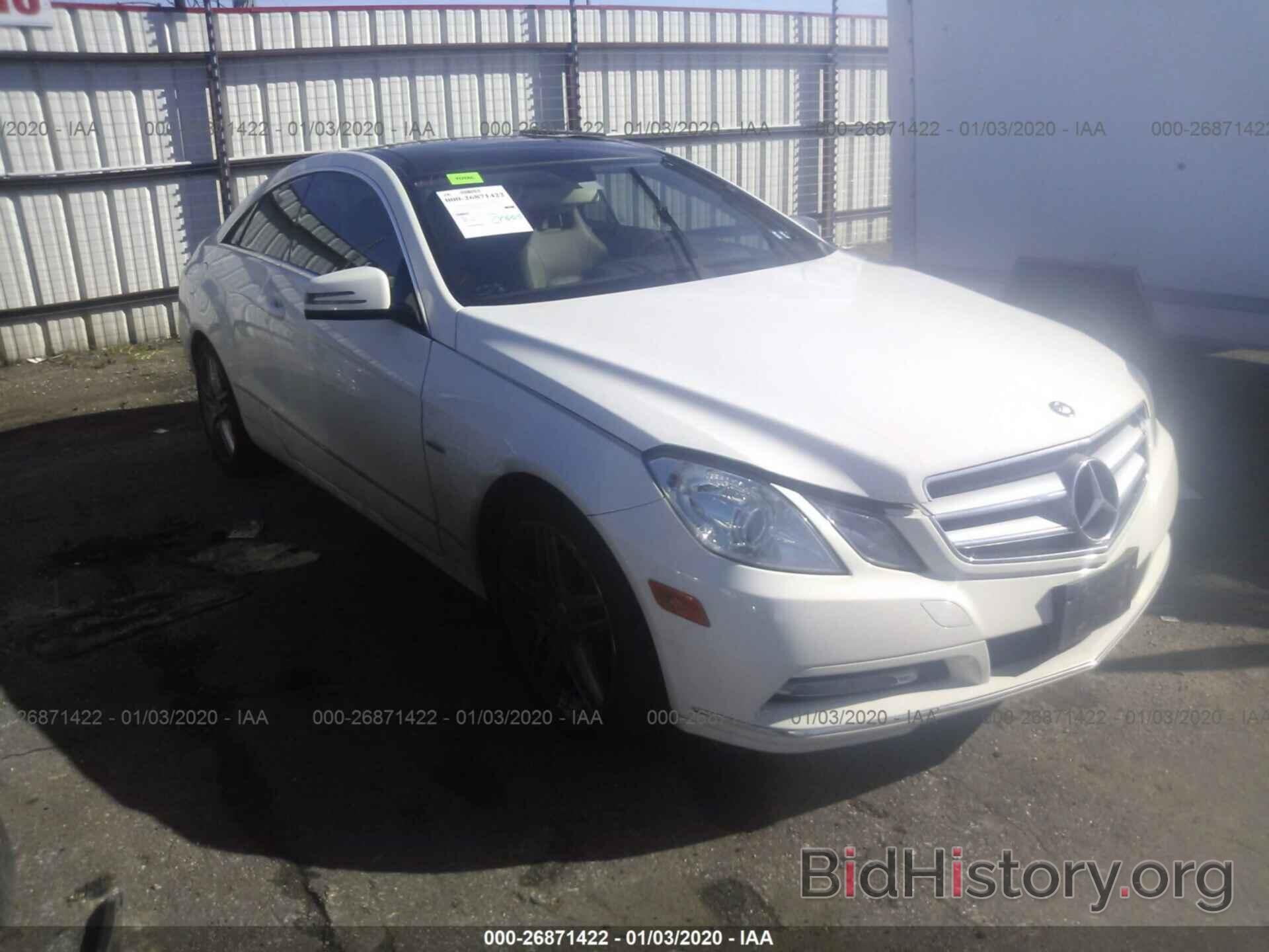 Photo WDDKJ5KB6CF133015 - MERCEDES-BENZ E 2012