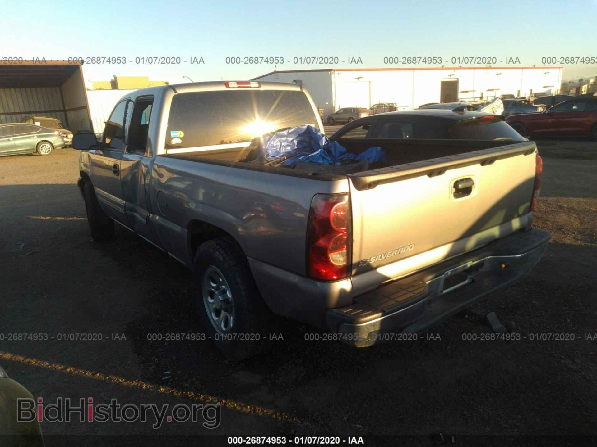 2006 CHEVROLET SILVERADO - VIN: 2GCEC19V561133996 - Фото 3